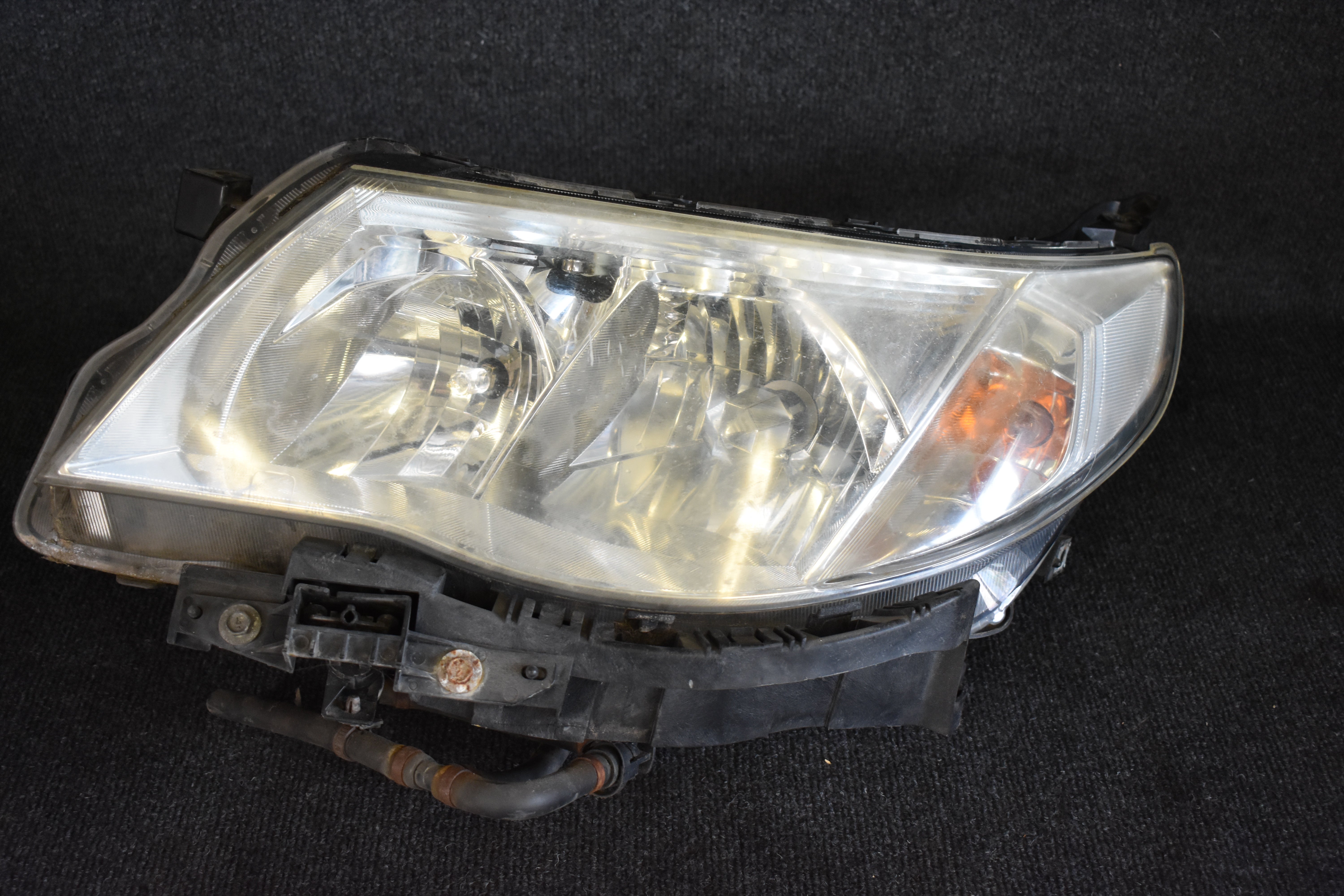 Subaru Forester 12380020000 Scheinwerfer links