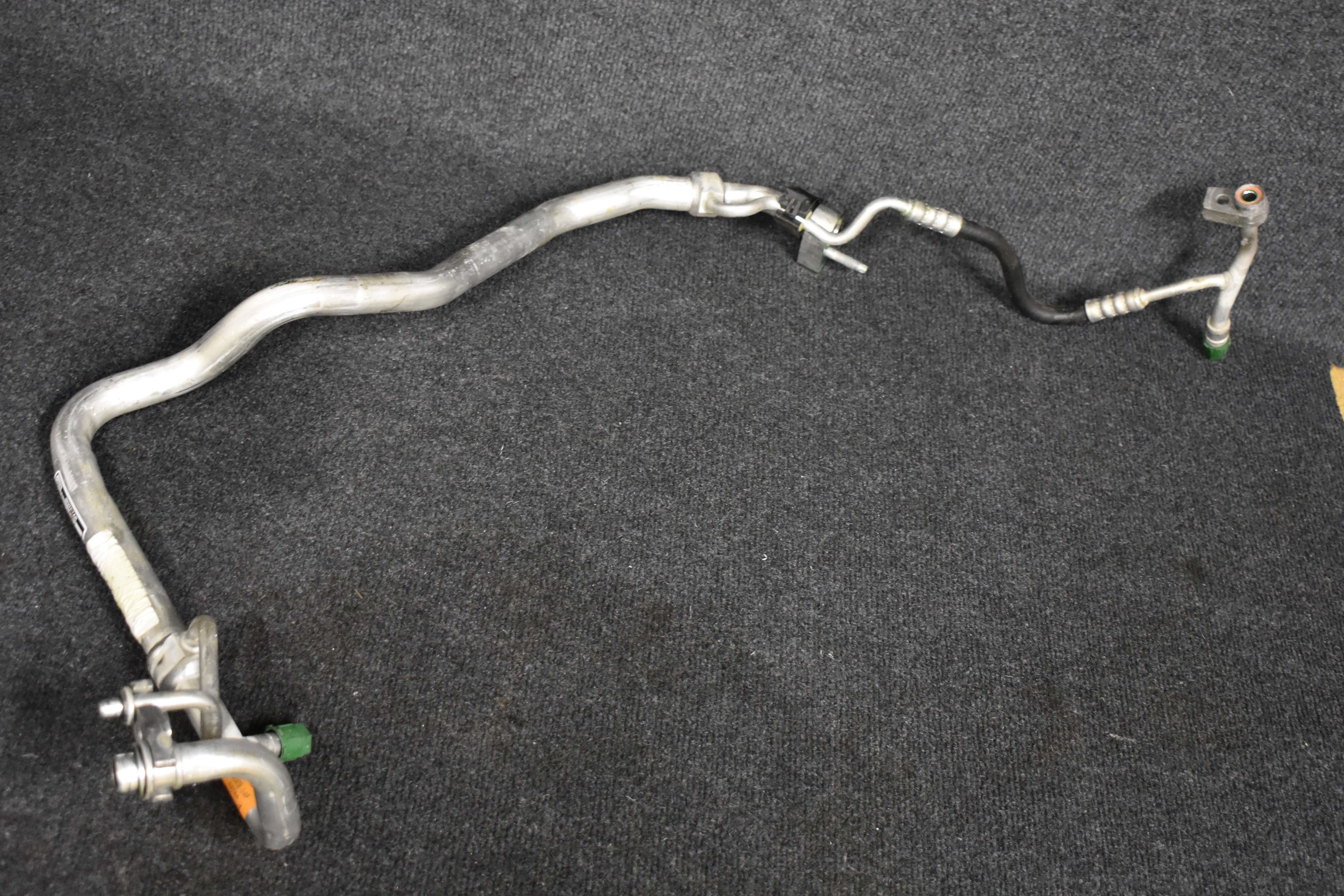 Ford Focus DYB Klimaleitung Kältemittelleitung H1F1-19A834-NA