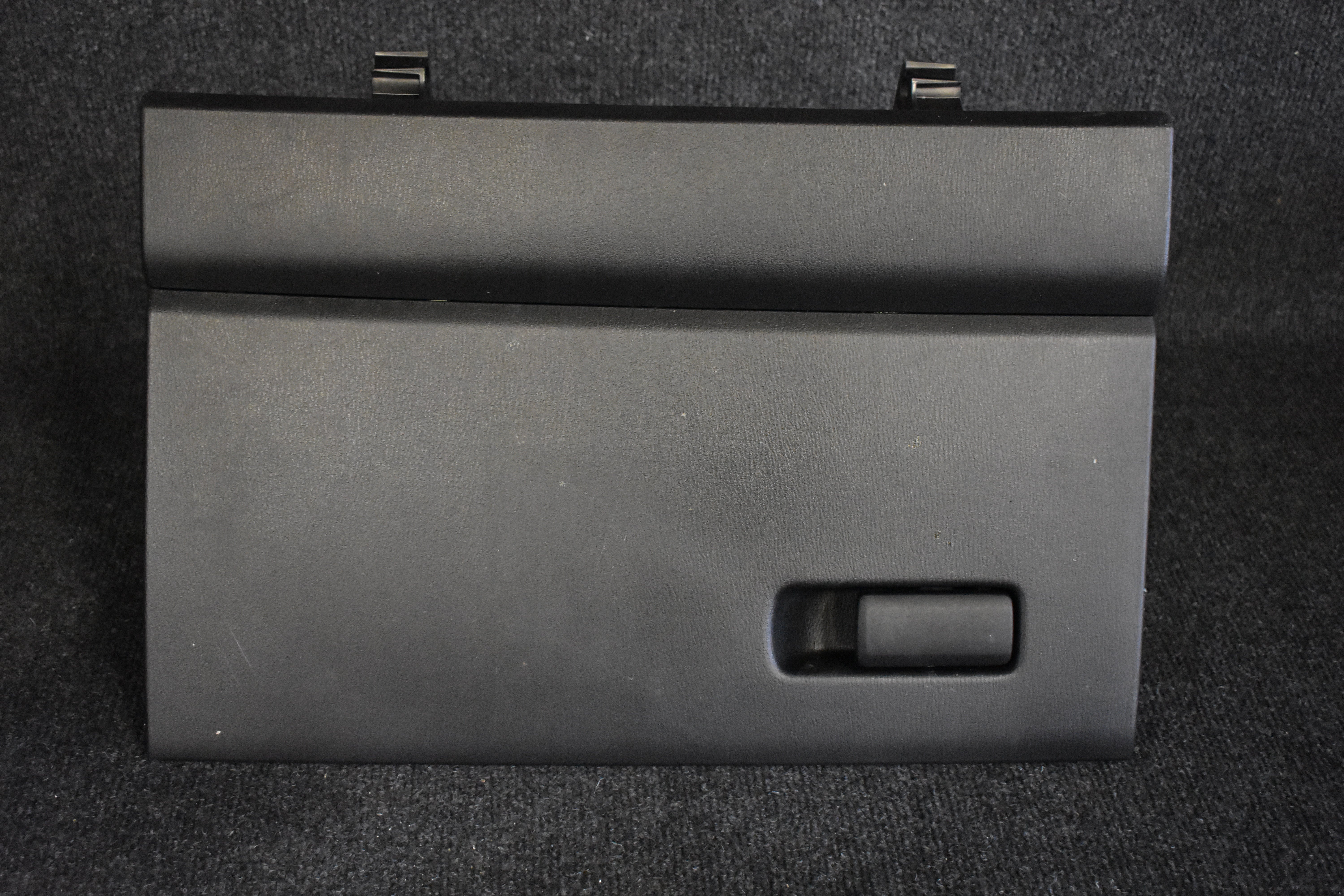 Mazda GBEF-64161 Handschuhfach Ablagefach Fach