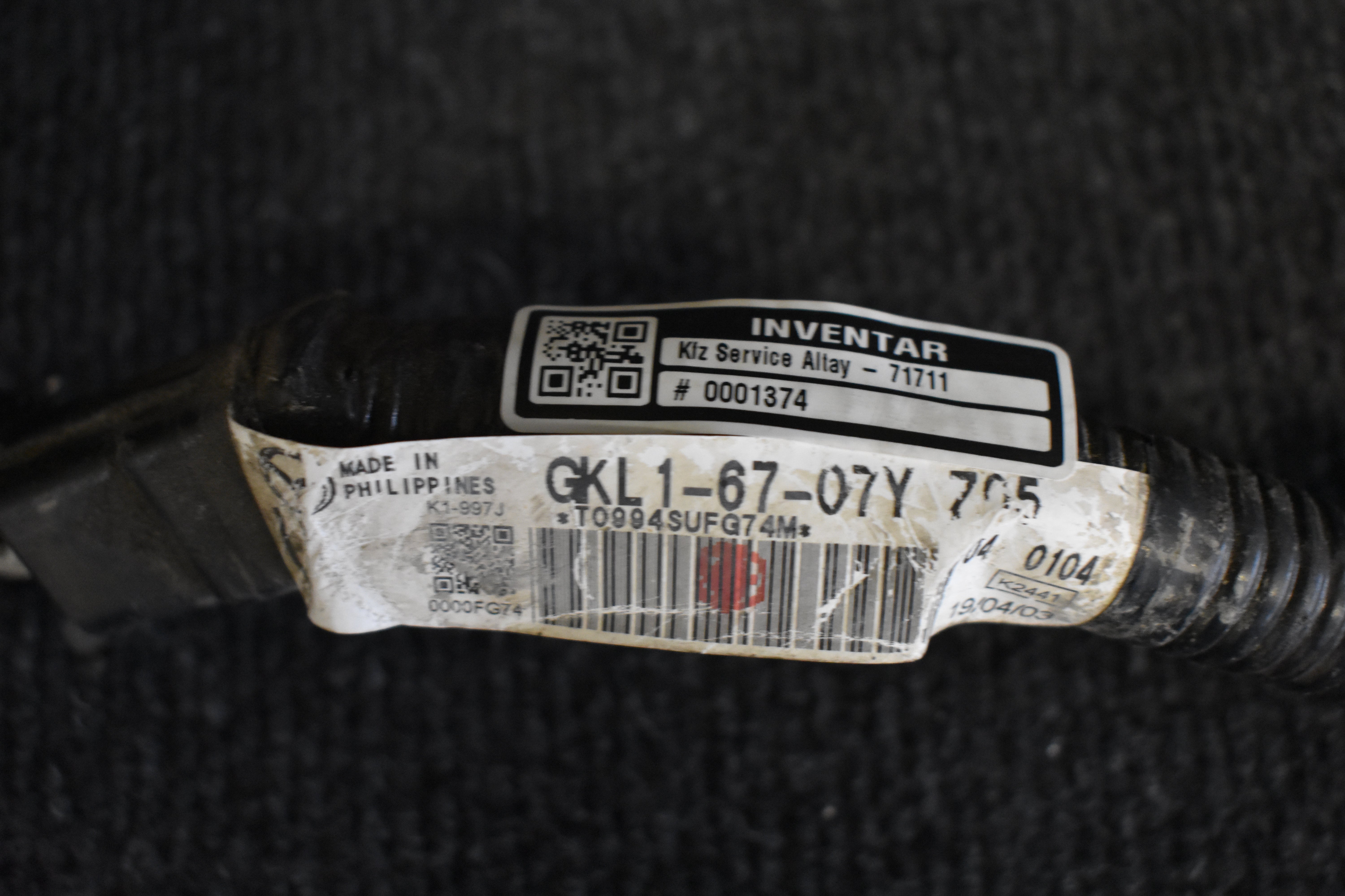 Mazda GKL1-67-07Y Rohrschelle Motor