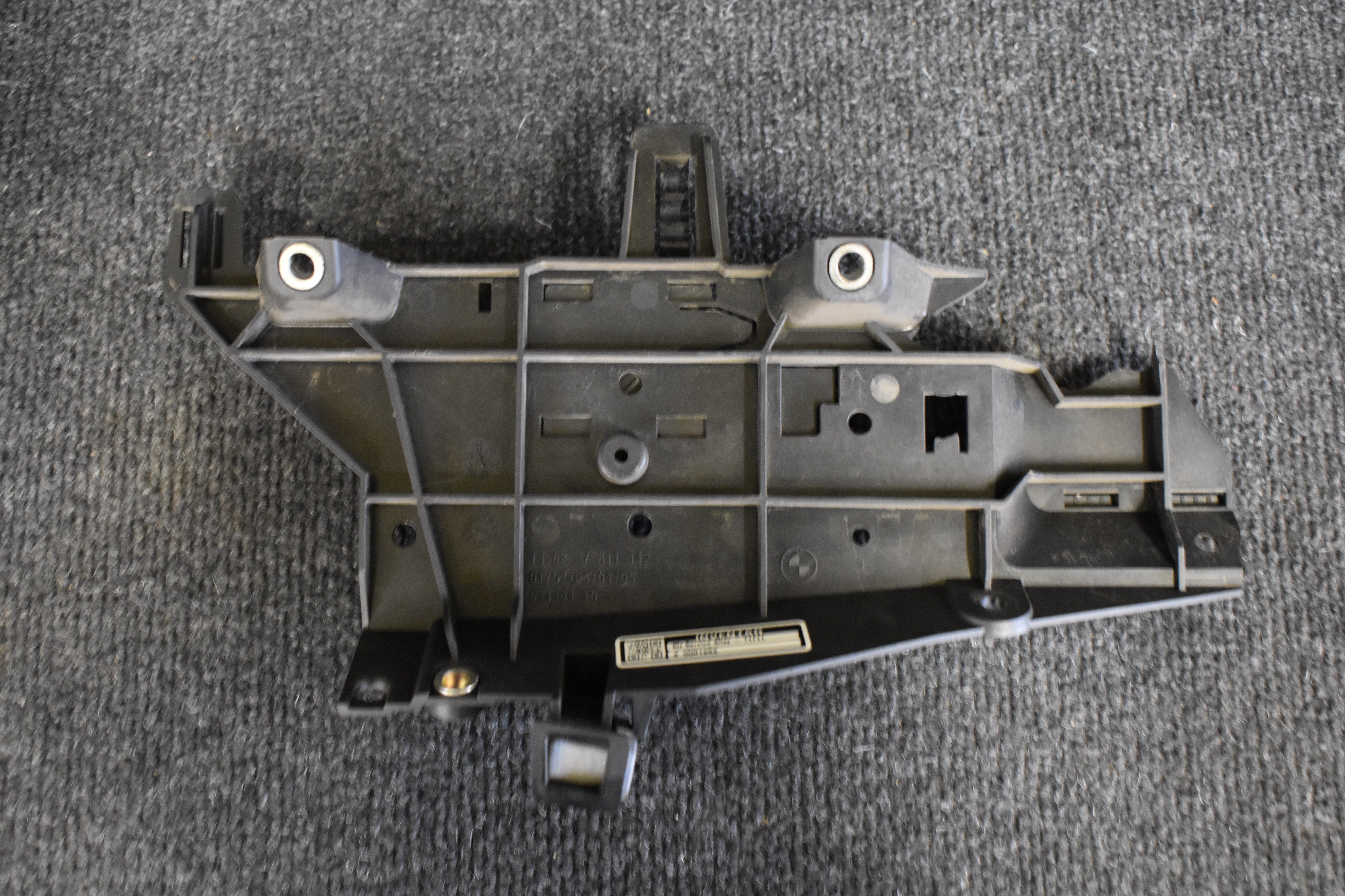 BMW Kunststoffhalterung Halterung 7 811 112