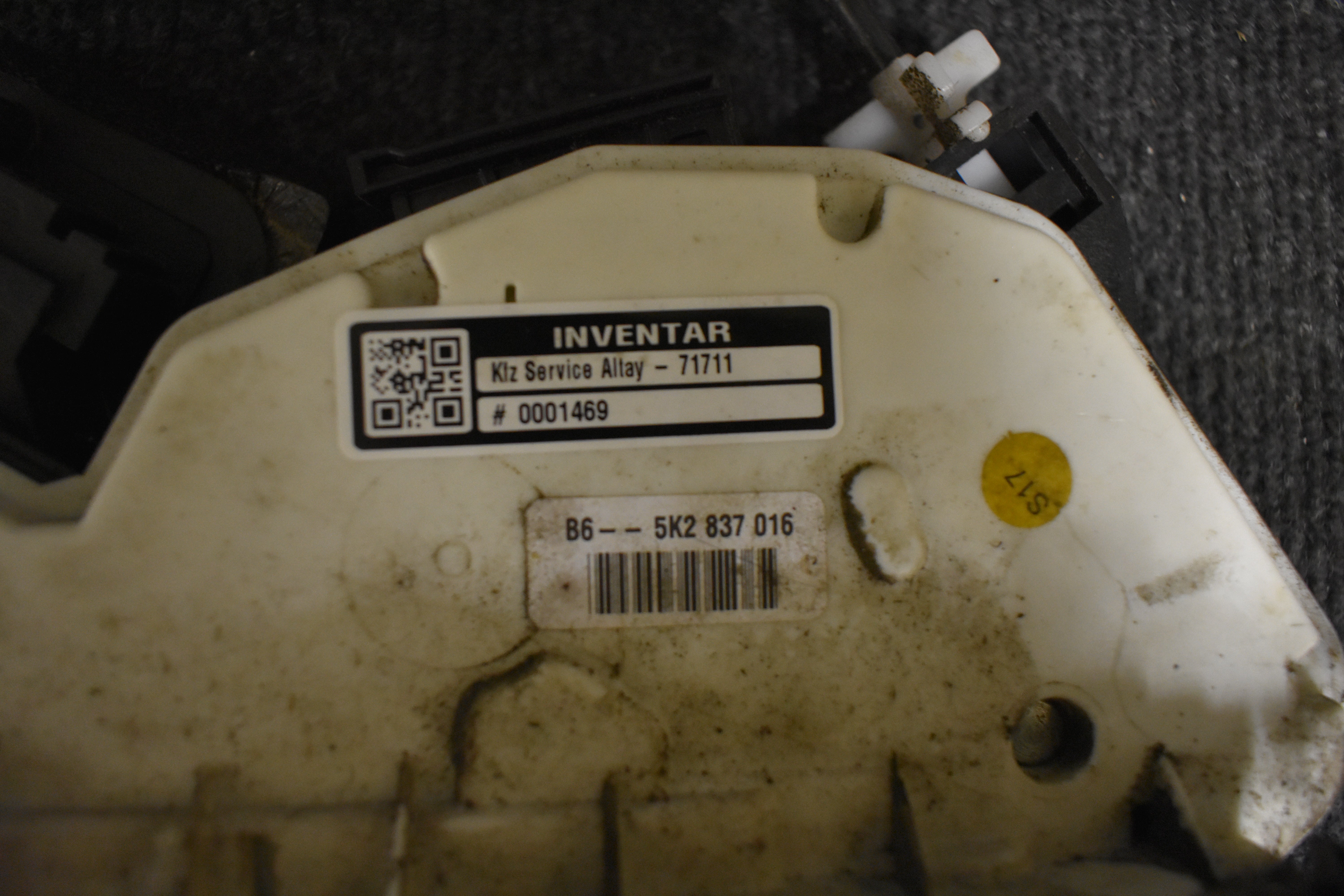 Volkswagen Polo Türschloss vorne links 5K2837016