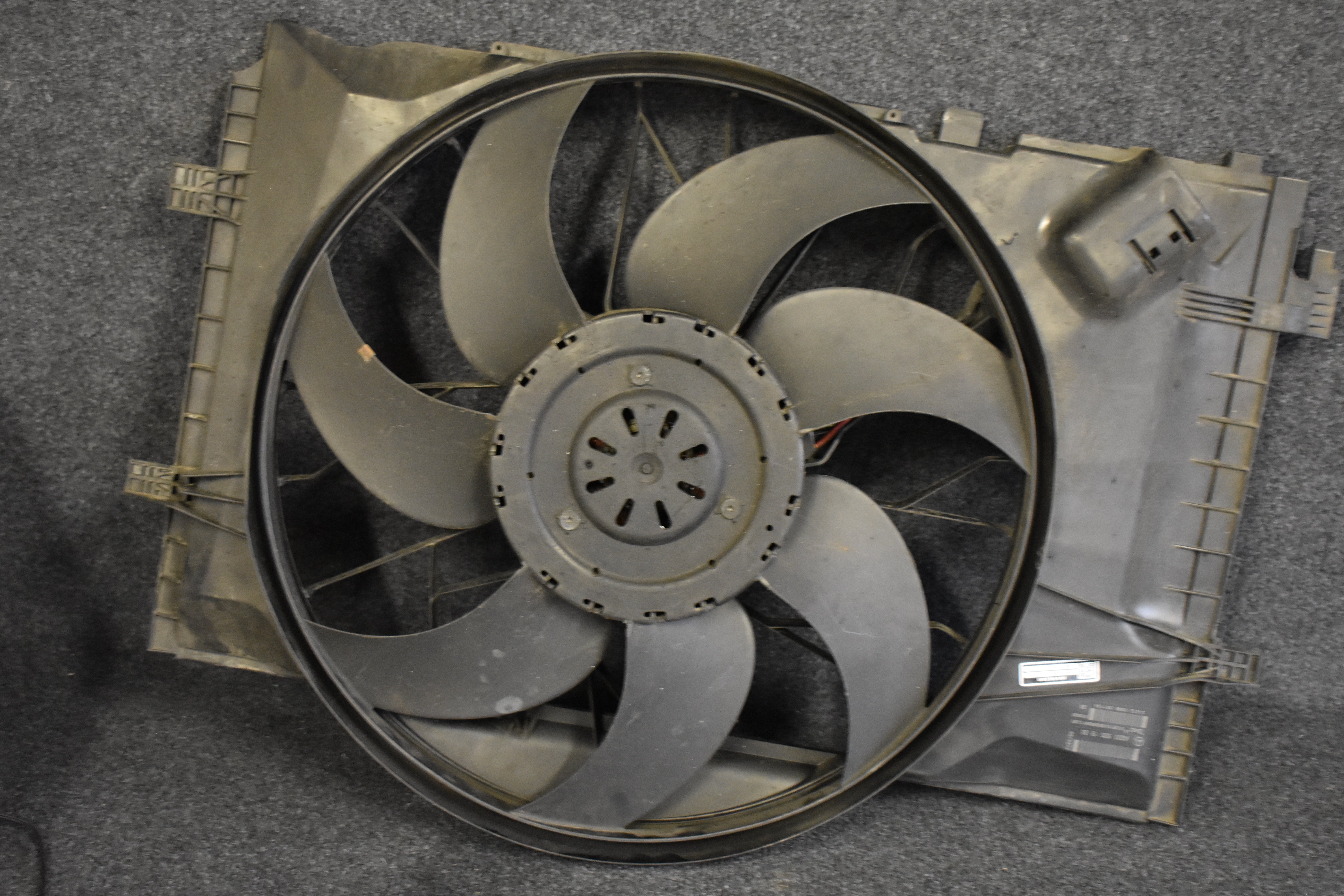 Mercedes Benz Kühlerlüfter A203 500 16 93