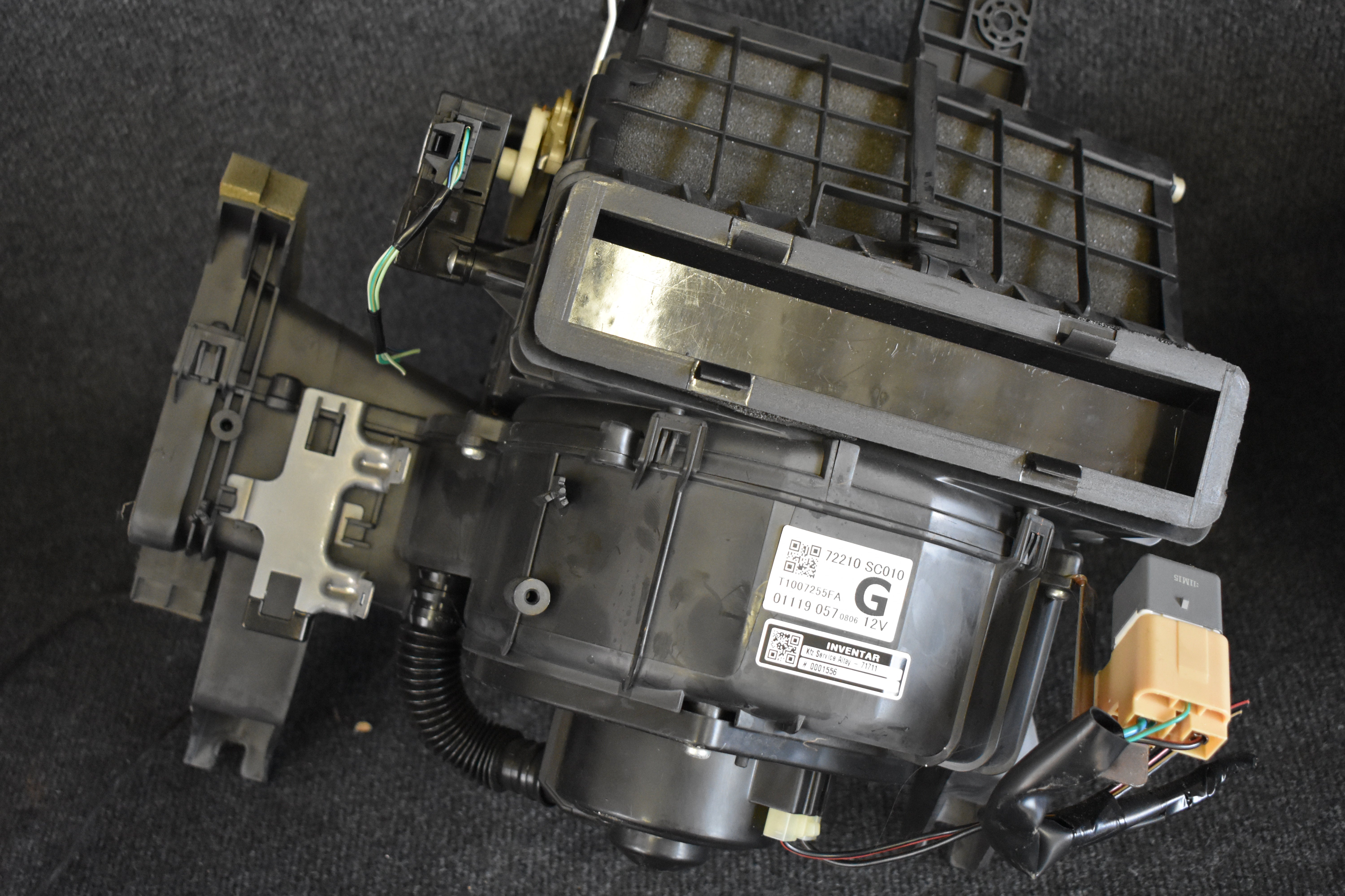 Subaru Forester 72210SC010 Heizung