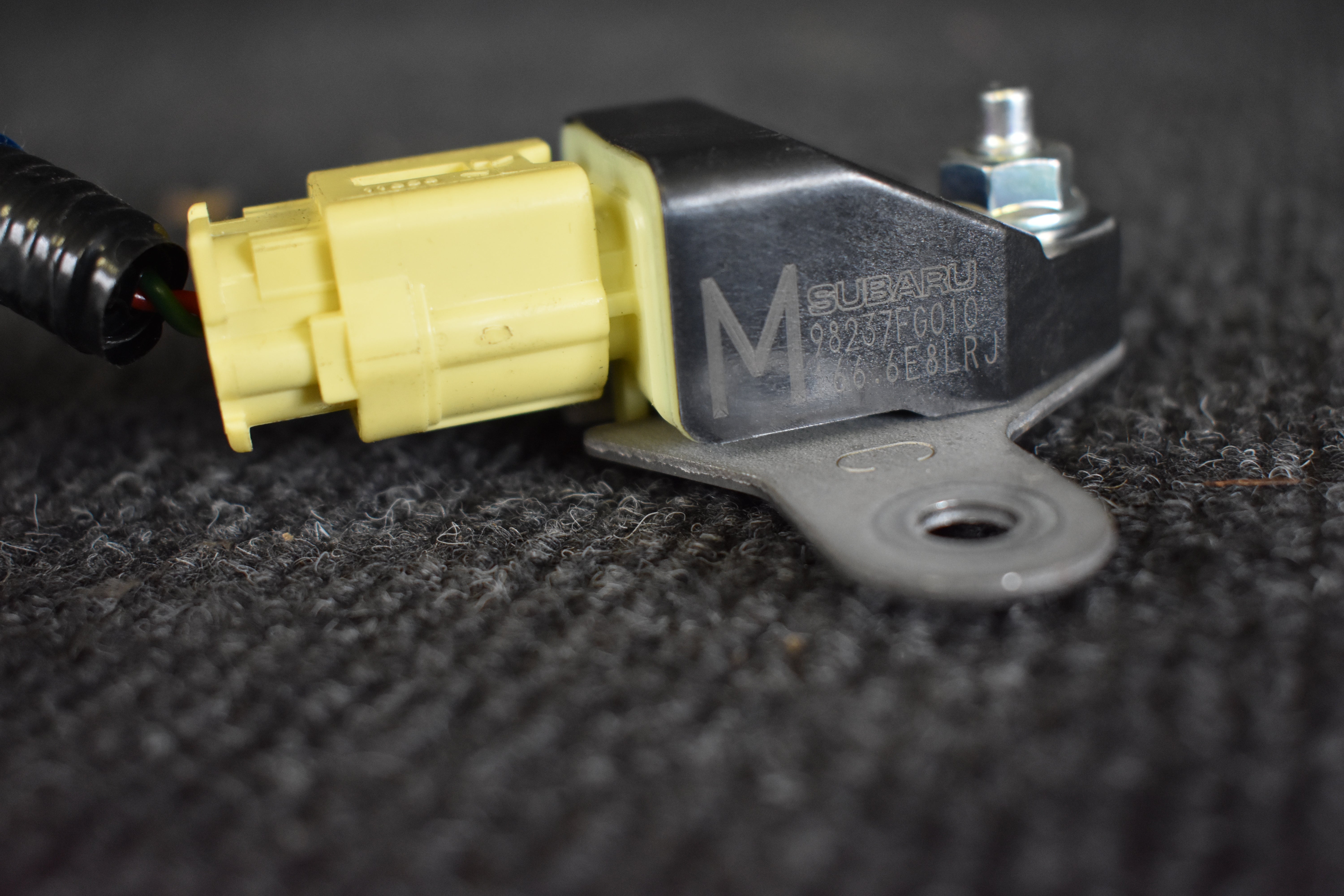 Subaru Forester 98237FG010 Airbag-Aufprallsensor