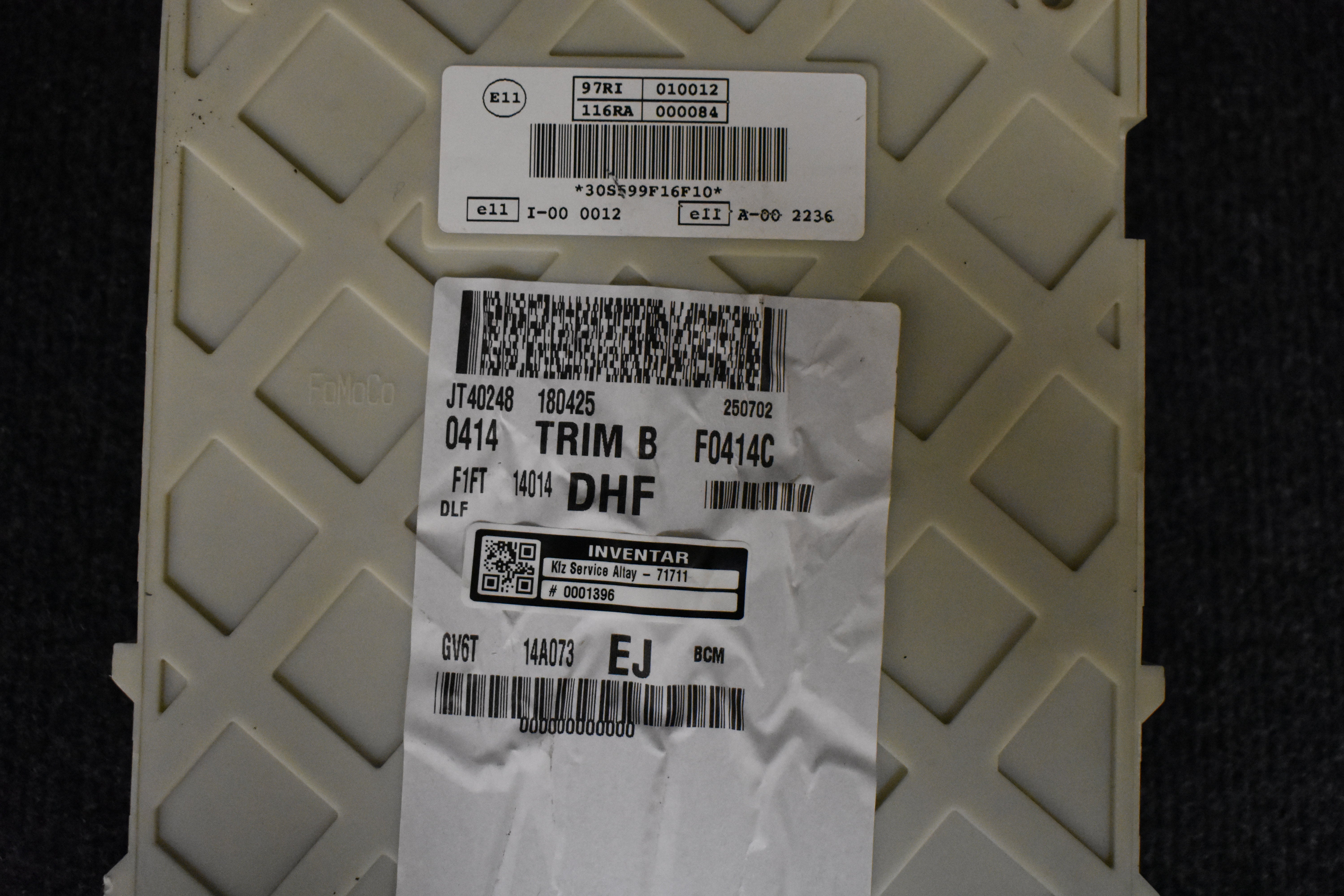 Ford Focus Sicherungskasten F1FT-14014