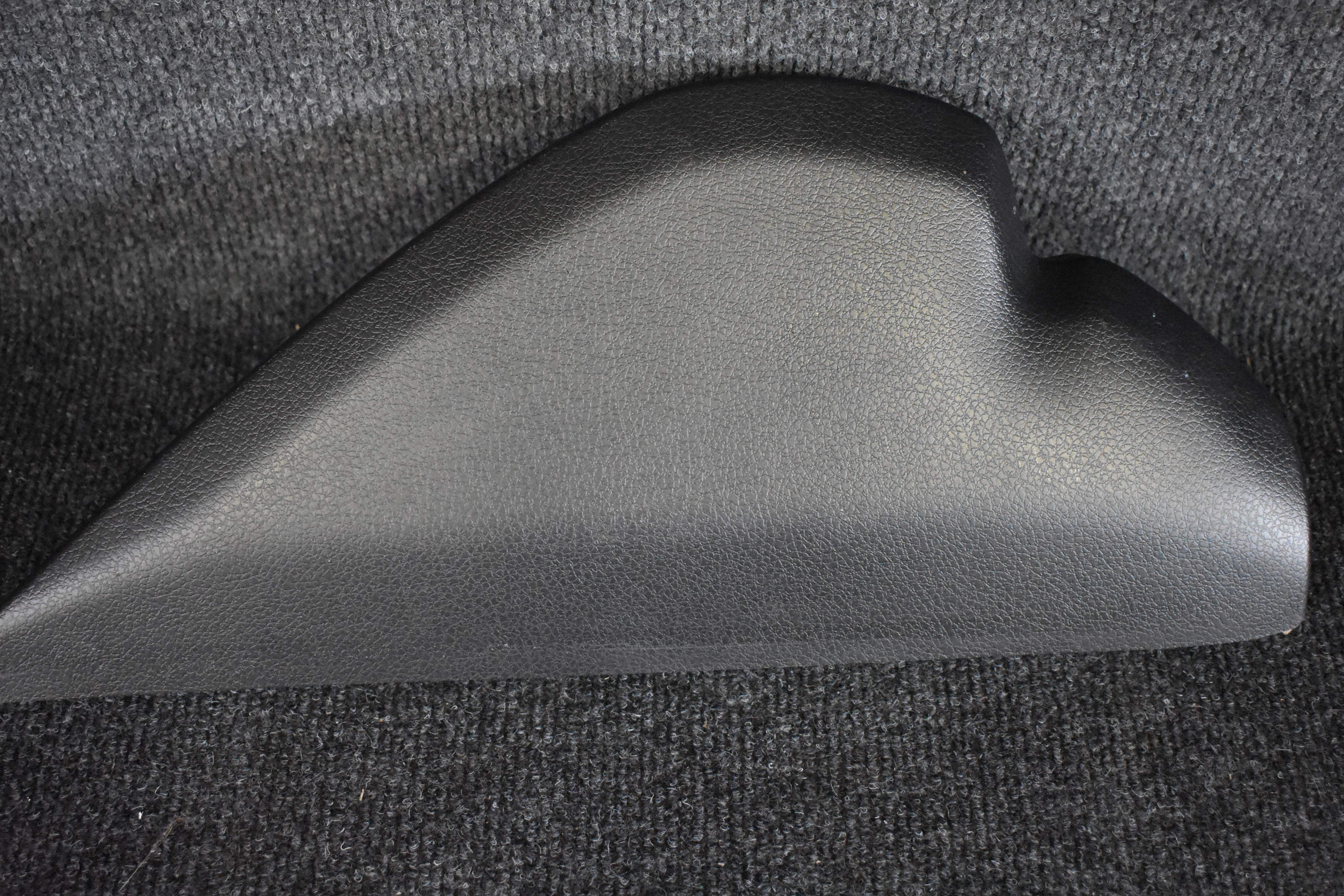 Subaru Forester 66241FG000 Schweller Leisten