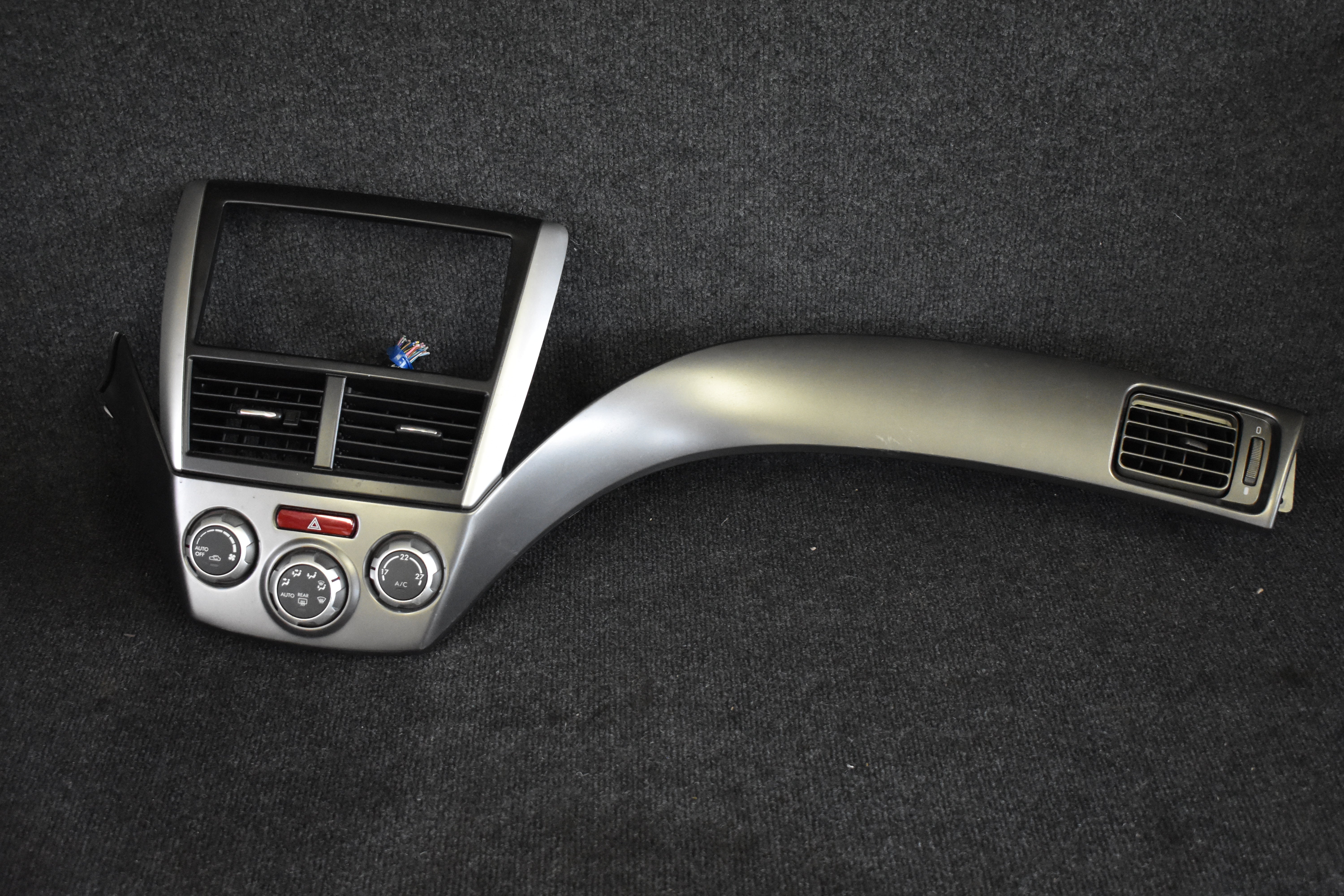 Subaru Forester 72311SC060 Heizung Bedienfeld / 66110FG020 Kühlergrilllüfter