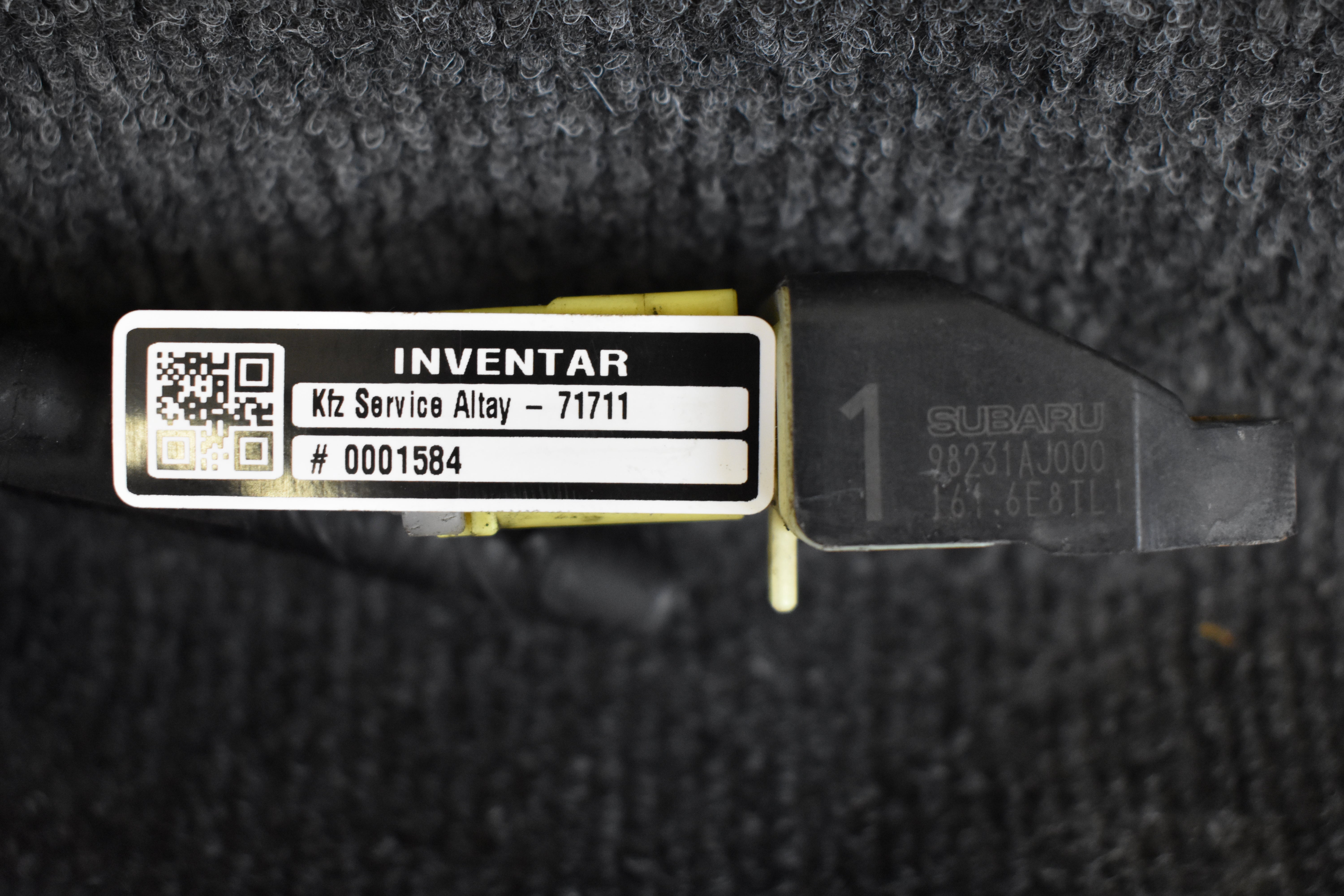 Subaru Forester 98231AJ000 Airbag-Aufprallsensor SUB Vorne