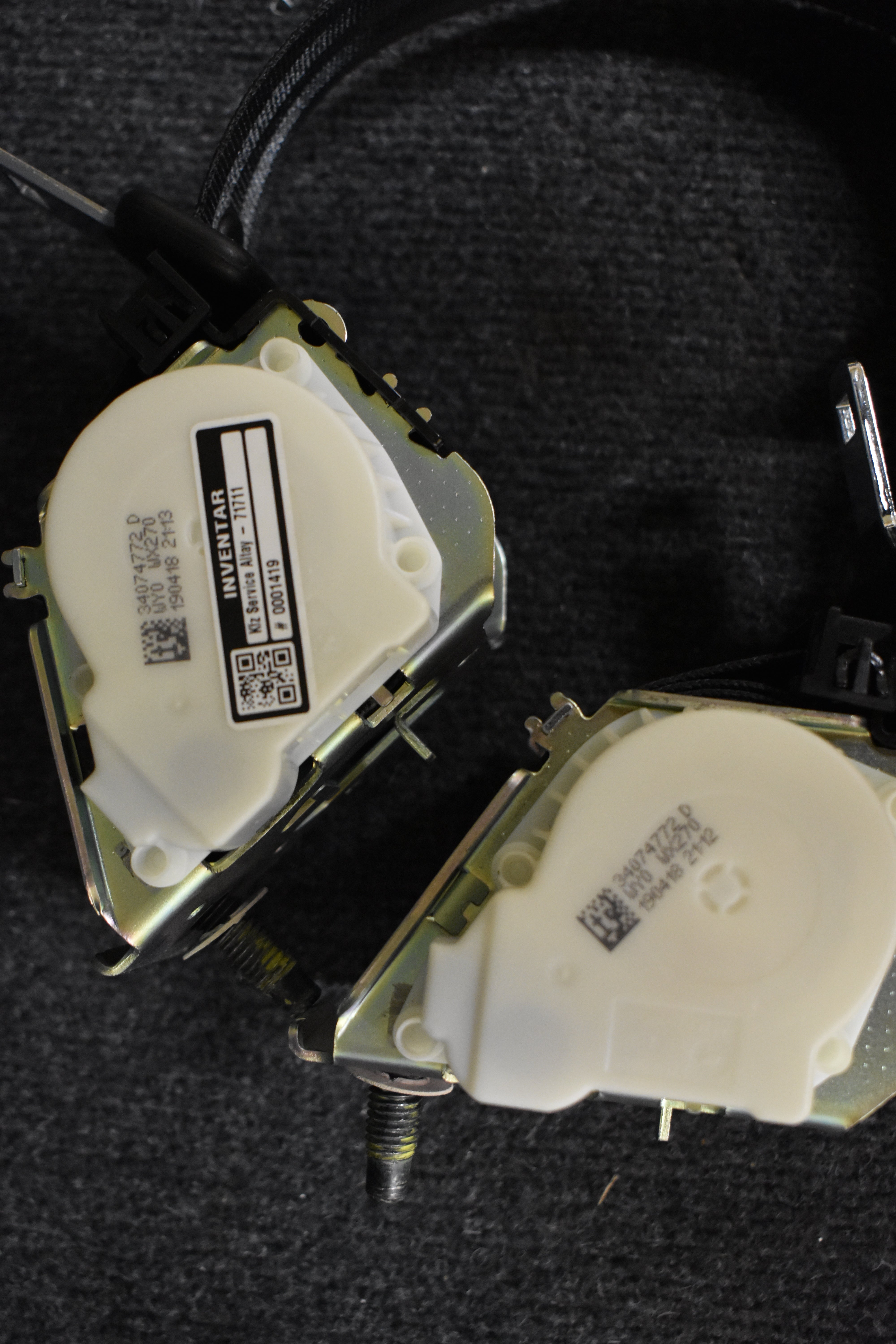 Ford Focus Sicherheitsgurt hinten Links und Rechts 34074772 D