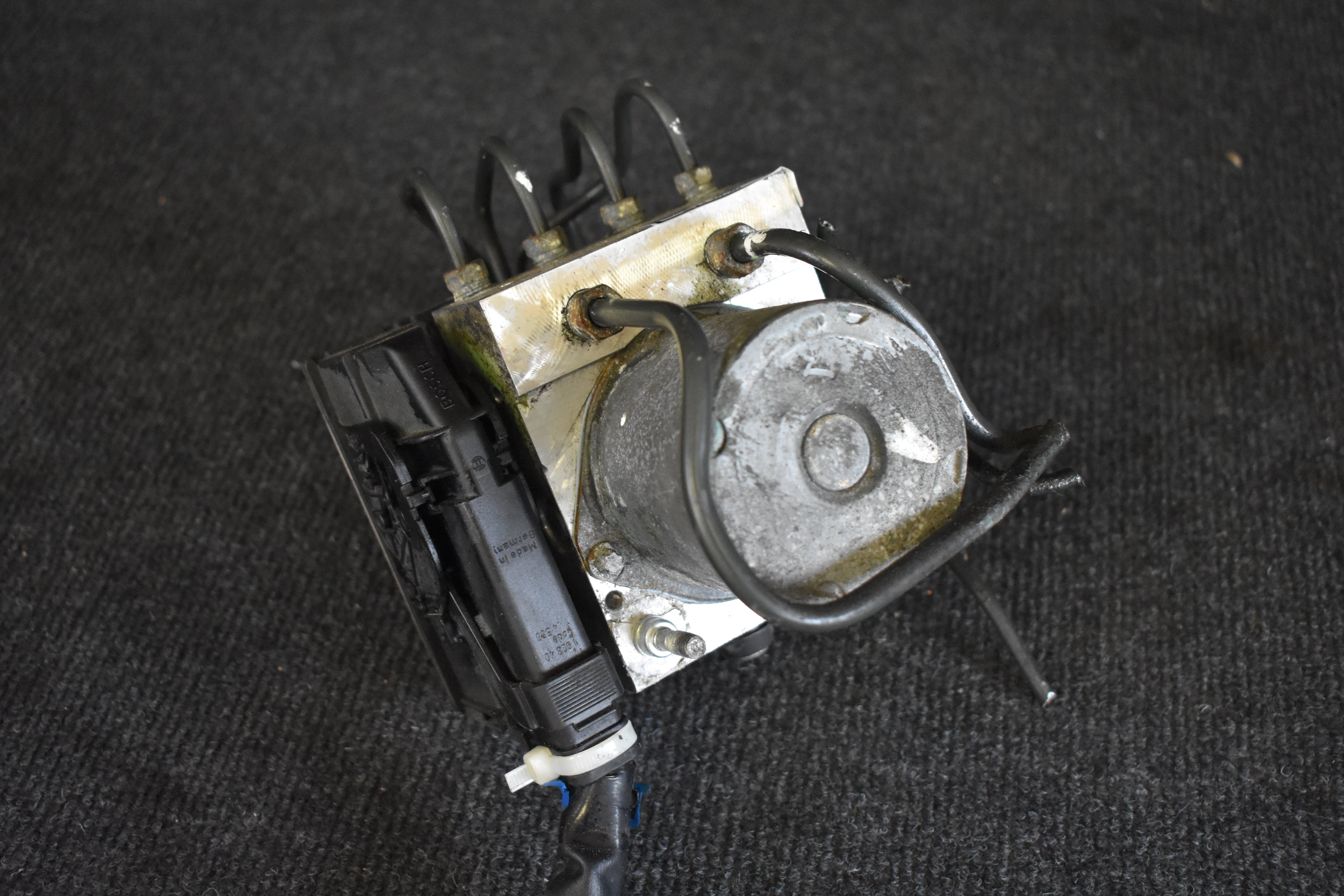 Subaru Forester 27536SC021 Hydraulikblock Steuergerät