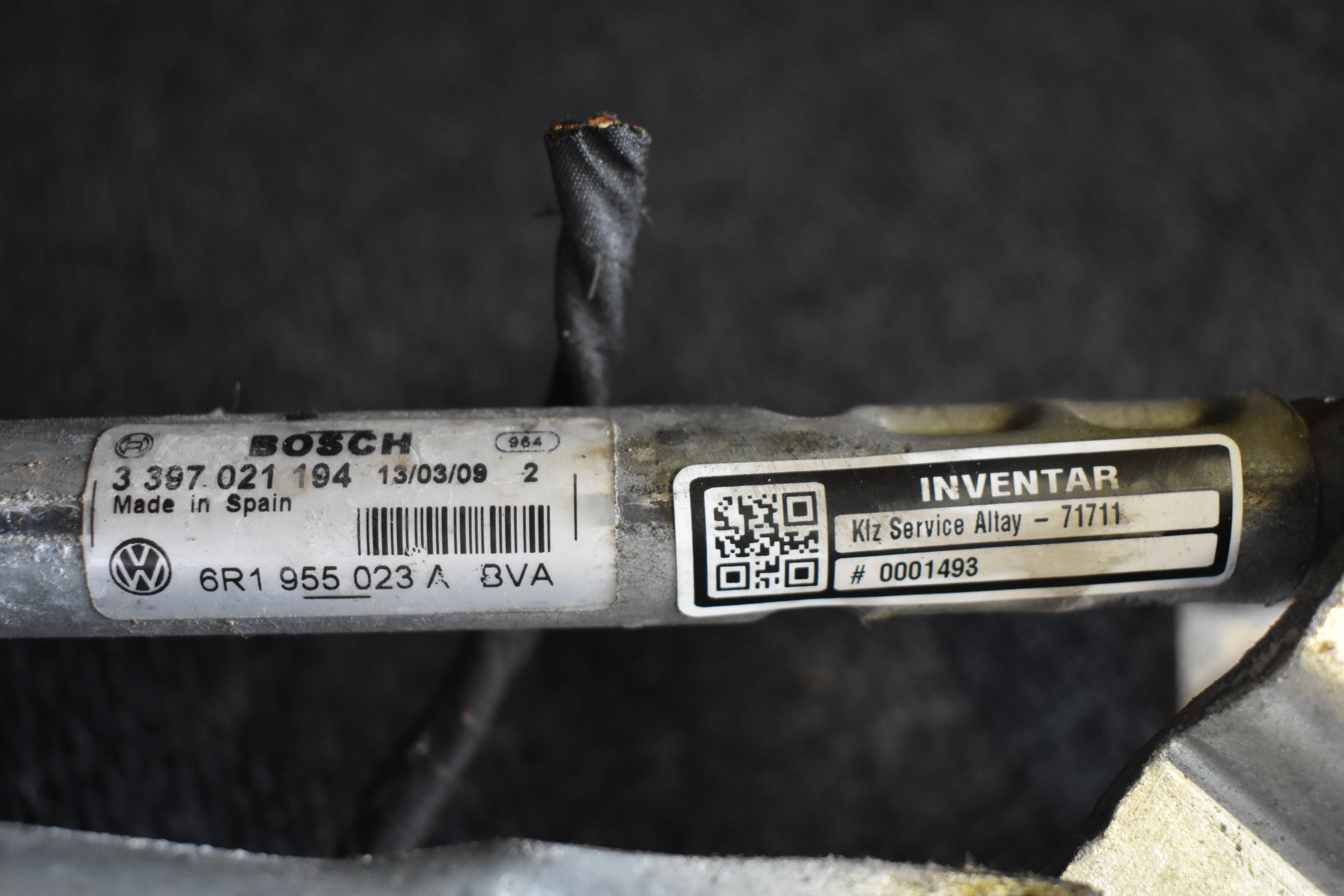 Volkswagen Polo Scheibenwischermotor Scheibenwischeraufnahme Gestänge 6R1955023A