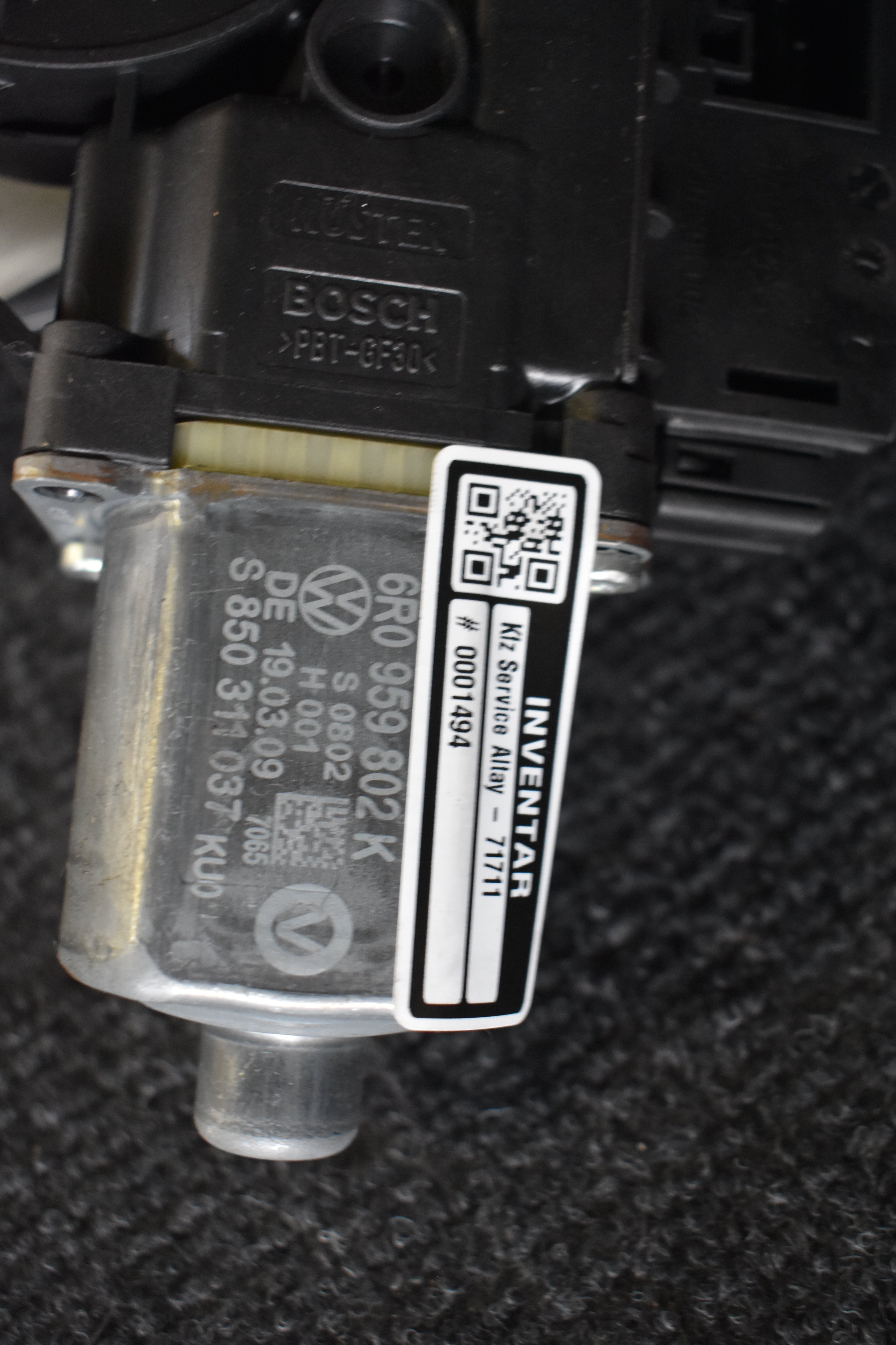 Volkswagen Polo Fensterheber Motor vorne rechts 6R0959802K