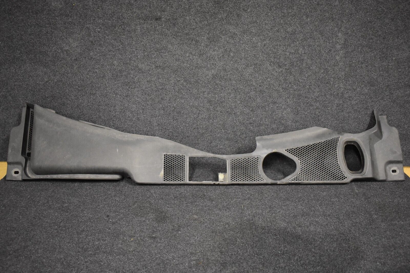 Audi A4 B8 1.8 2.0 TFSI TDI Windlaufabdeckung Abdeckung Wasserkasten 8K1819447