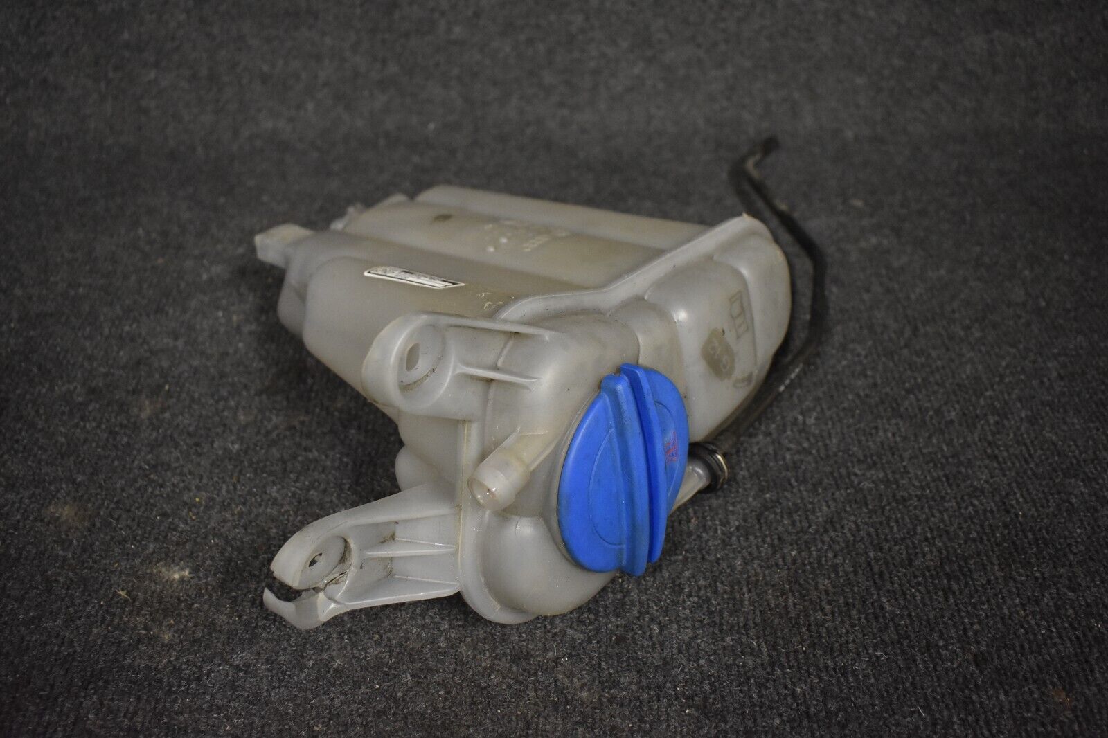 Audi A4 B8 1.8 2.0 TFSI TDI Kühlmittelausgleichsbehälter 8K0121403H