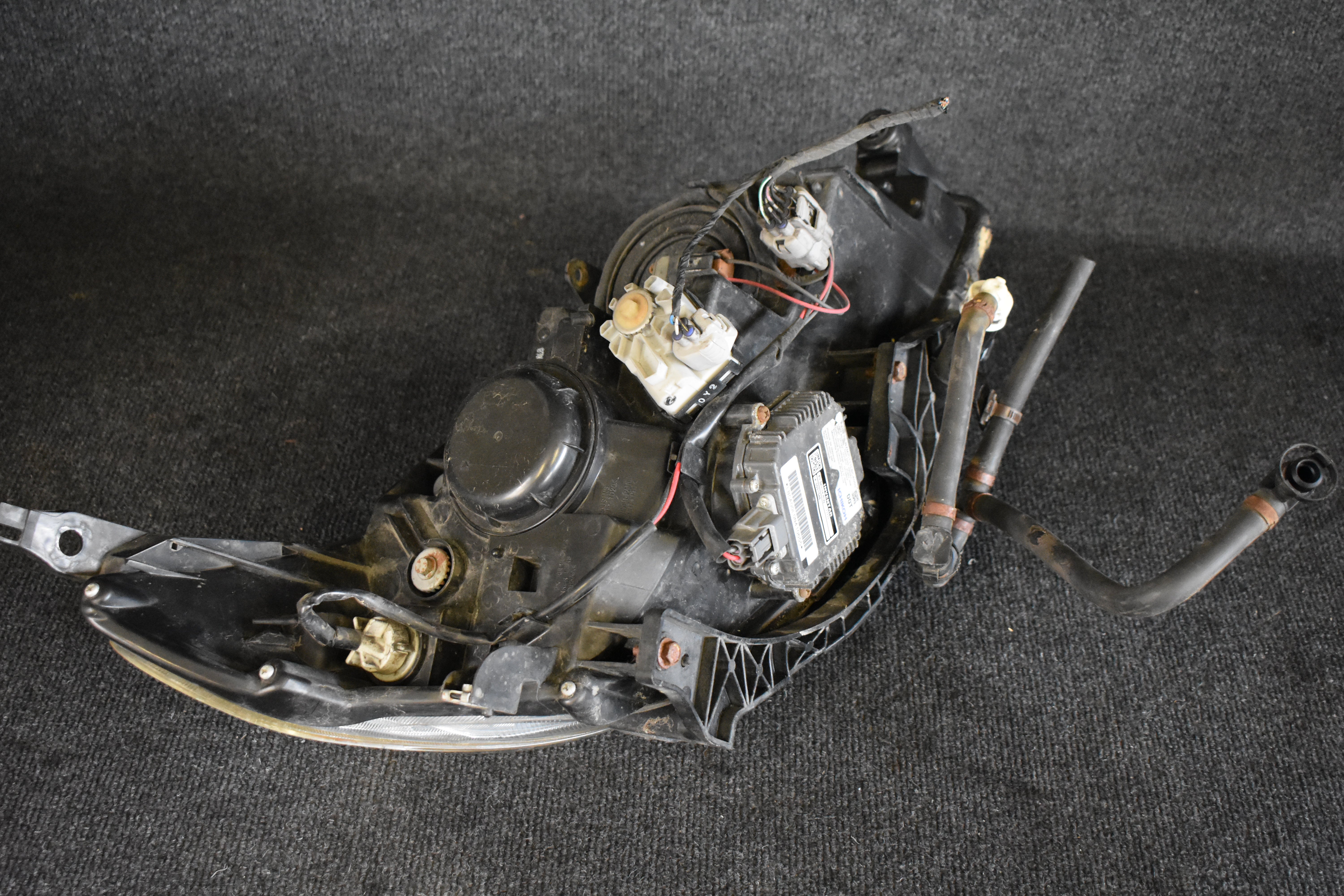 Subaru Forester 12380020000 Scheinwerfer links