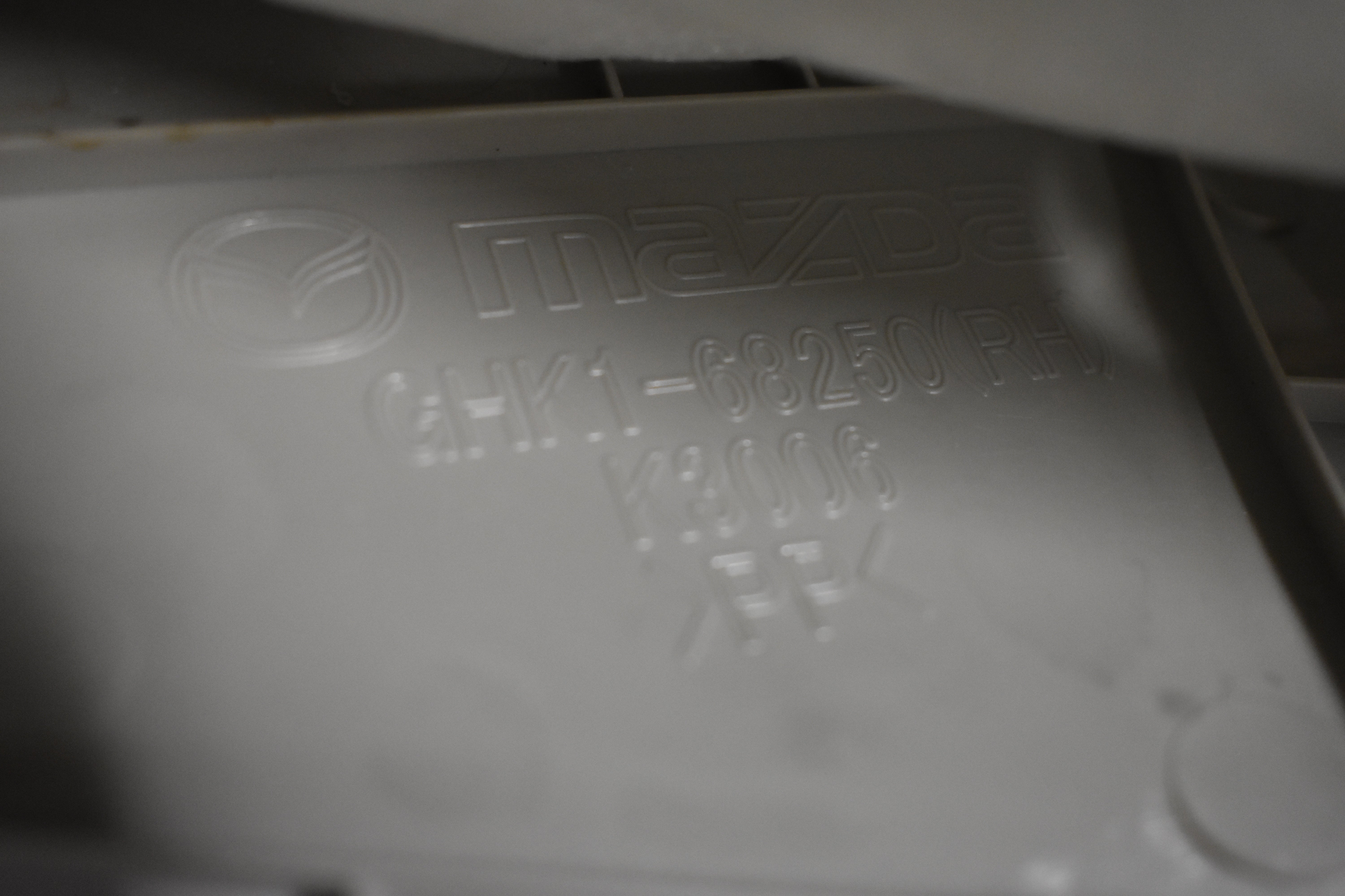 Mazda 6 D-Säulenverkleidung GHK1-68260 / GHK1-68250 RECHTS/LINKS