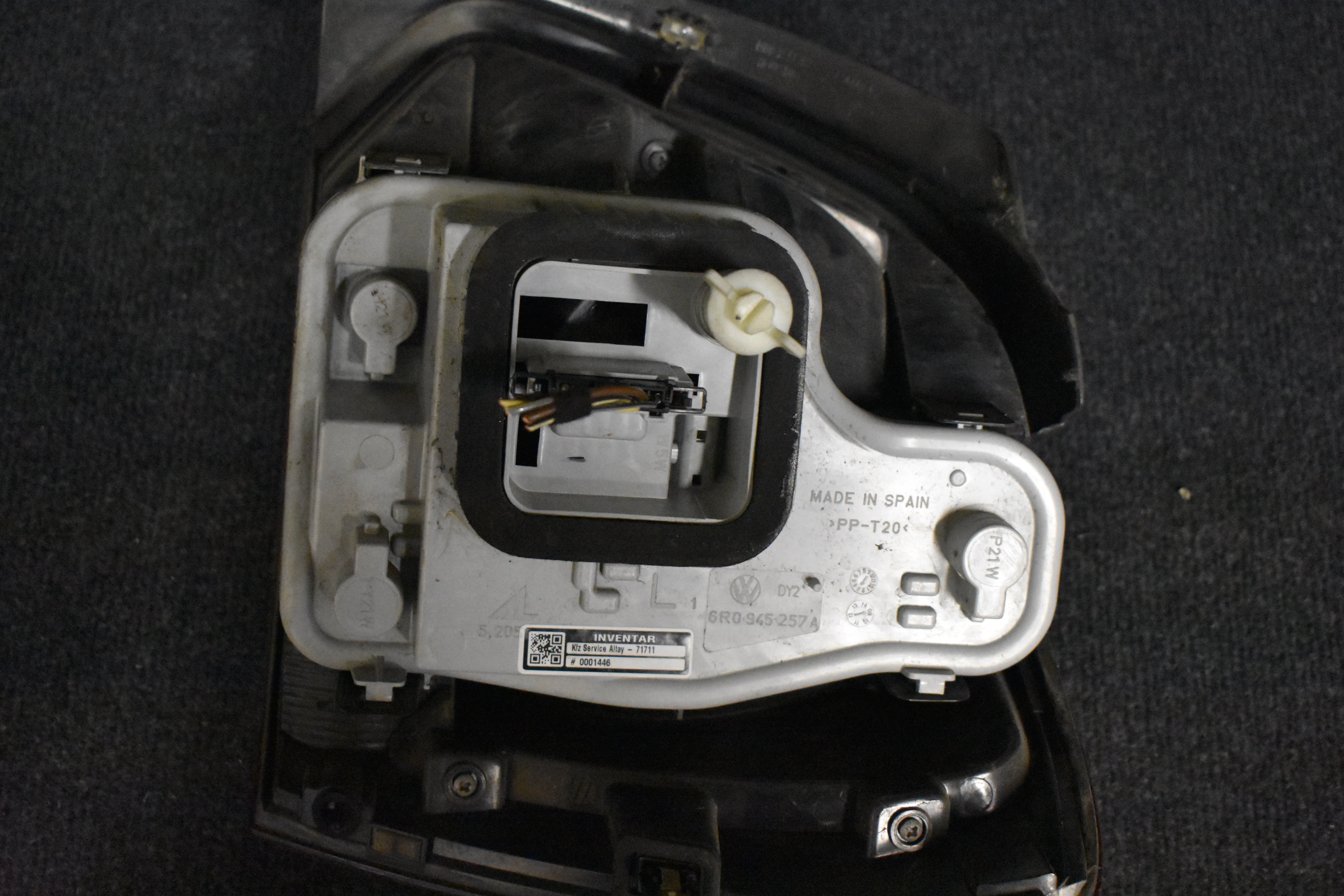 Volkswagen Polo-6R Rückleuchte Links 6R0945257A