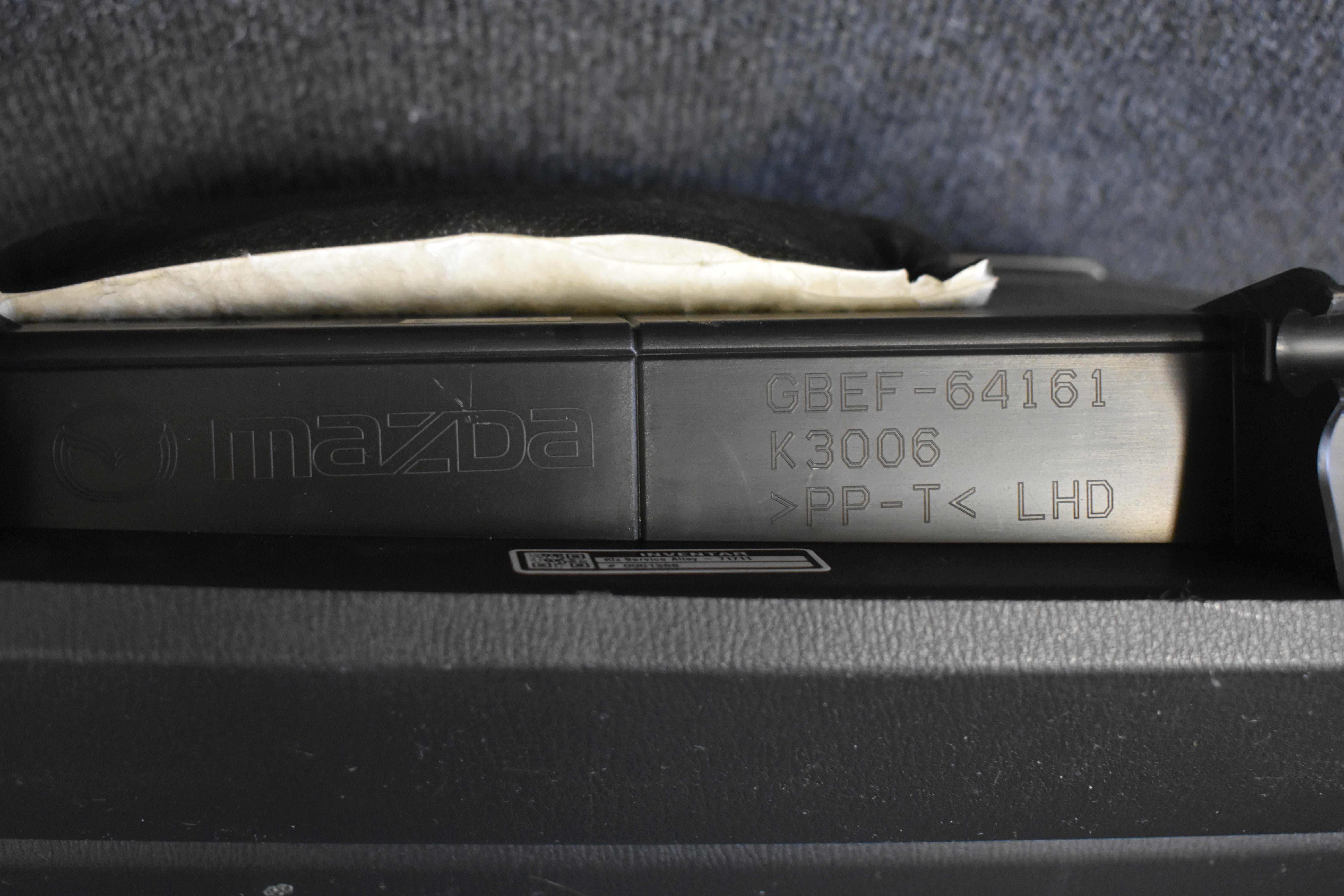 Mazda GBEF-64161 Handschuhfach Ablagefach Fach