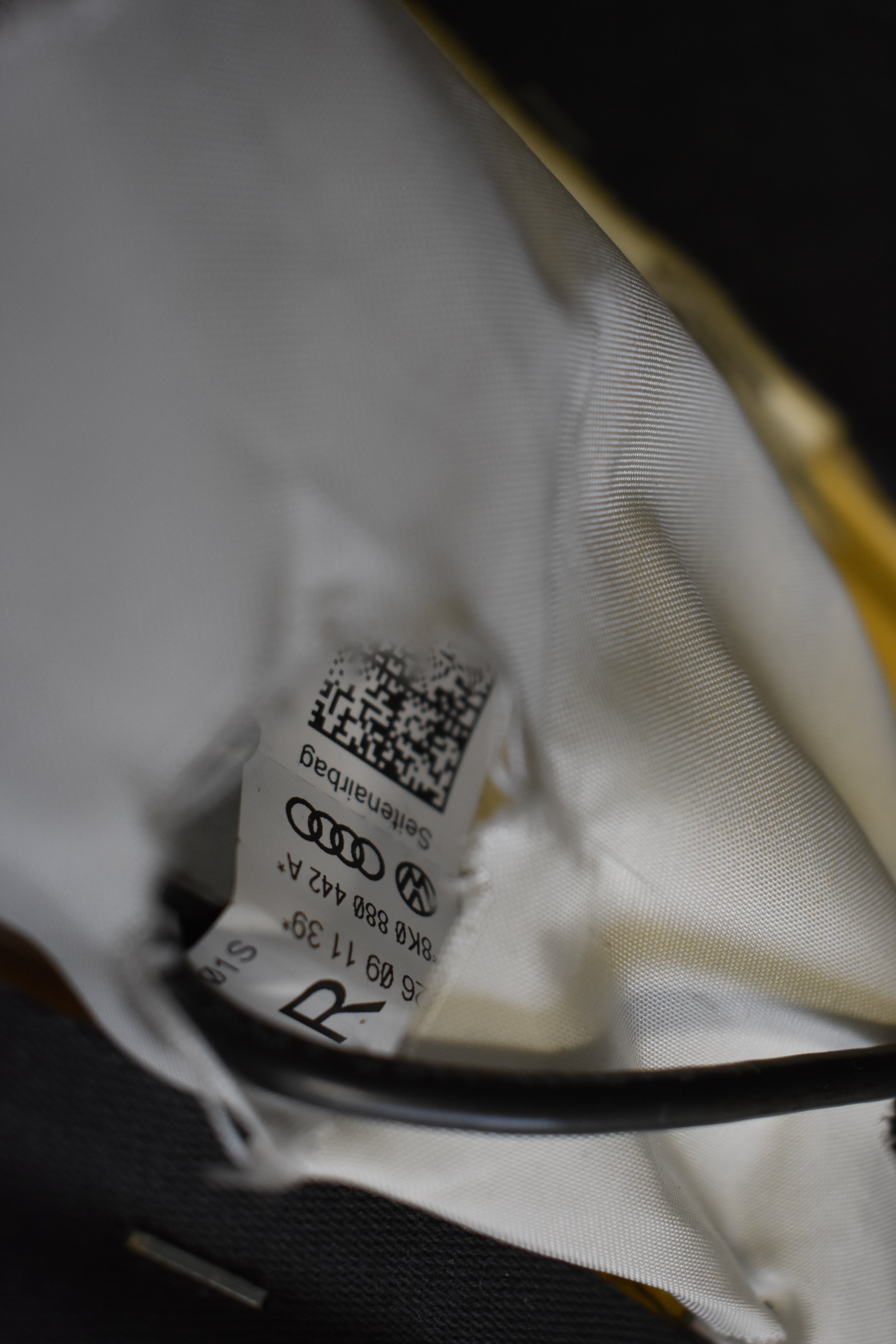 Audi A4 B8 Airbag Einheit Seite Links und Rechts