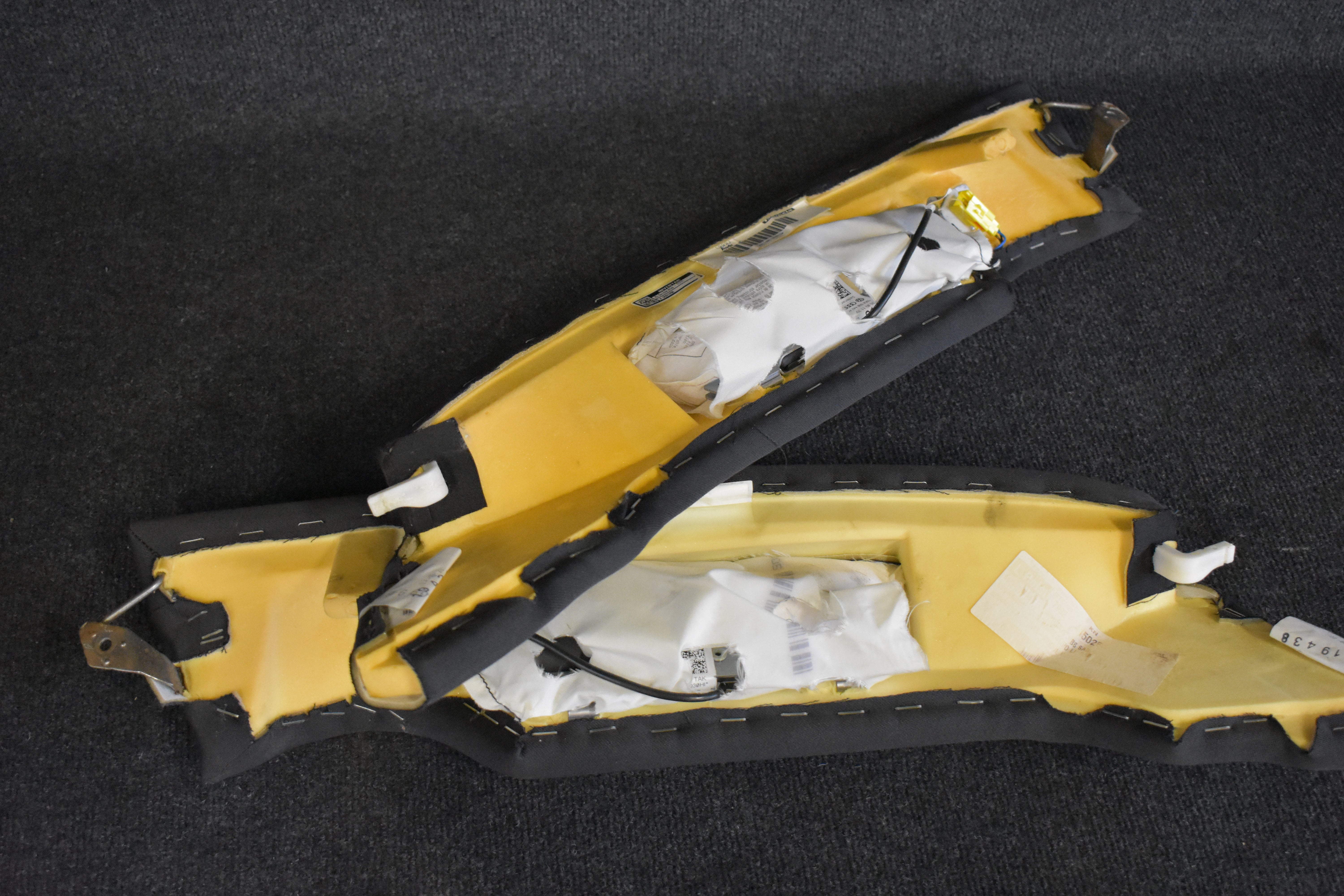 Audi A4 B8 Airbag Einheit Seite Links und Rechts