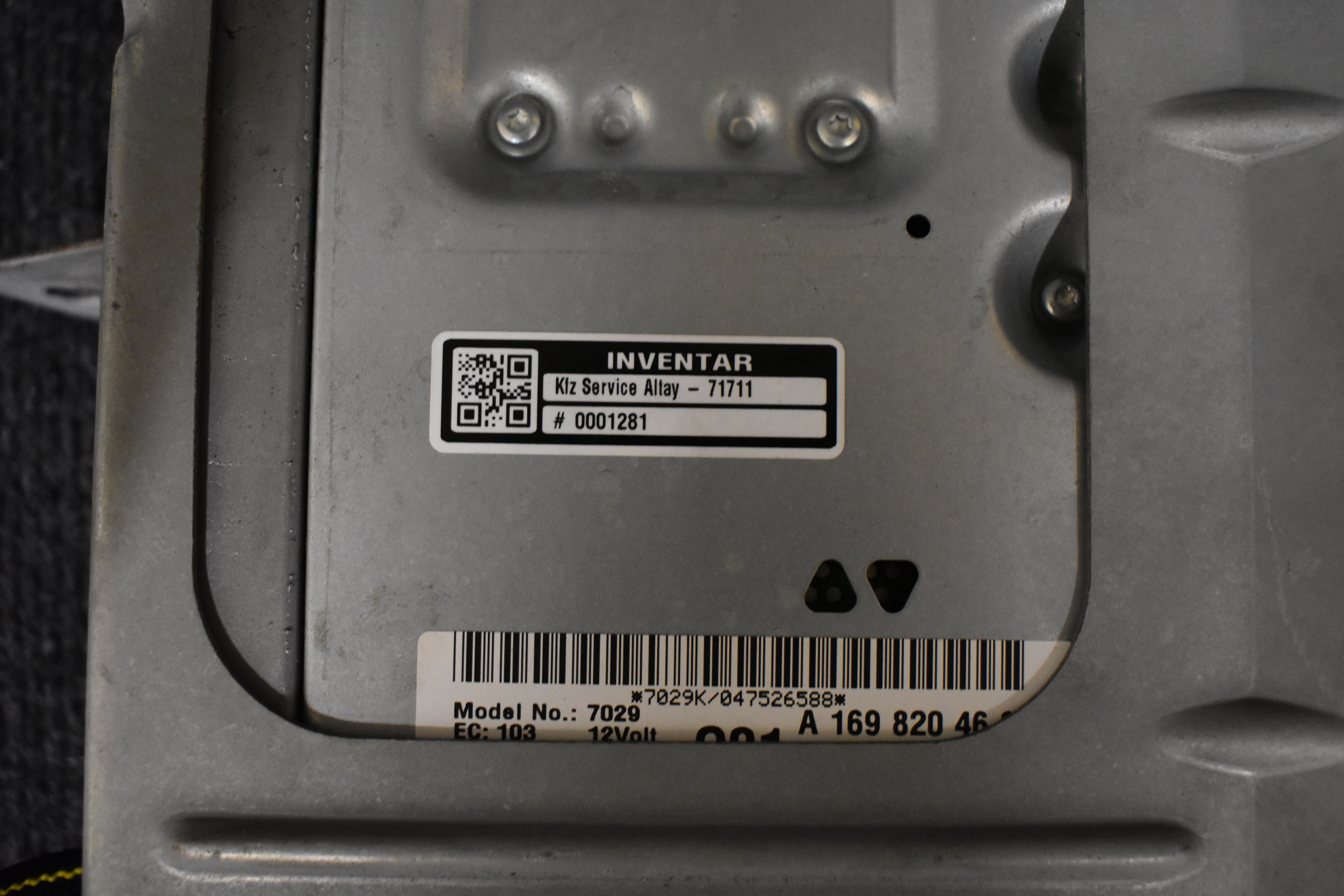 Mercedes Benz W203 C230 CLK320 R171 A 169 820 46 89 Bose Verstärkerradio