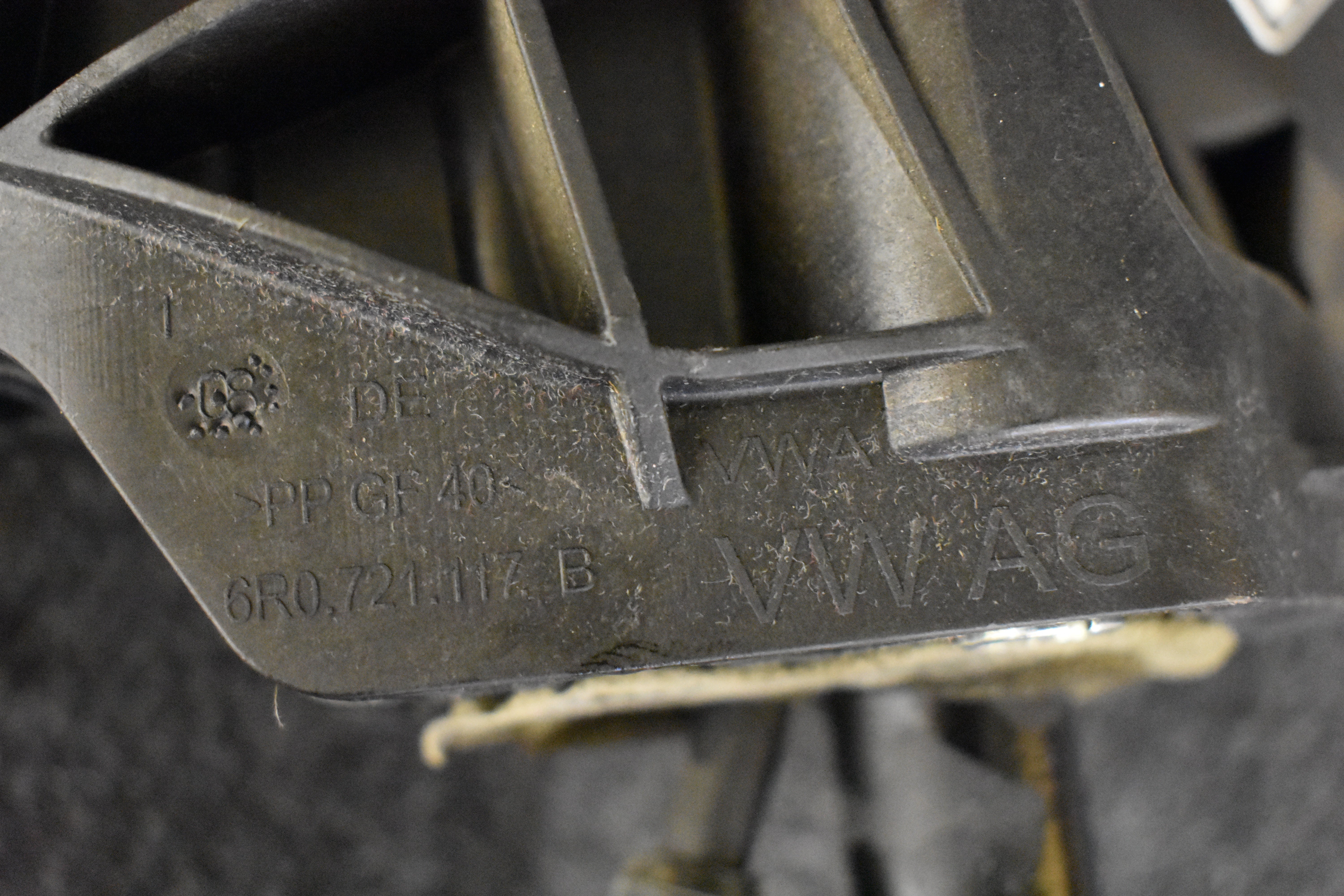 Volkswagen Polo Kupplungspedal 6R1721059H