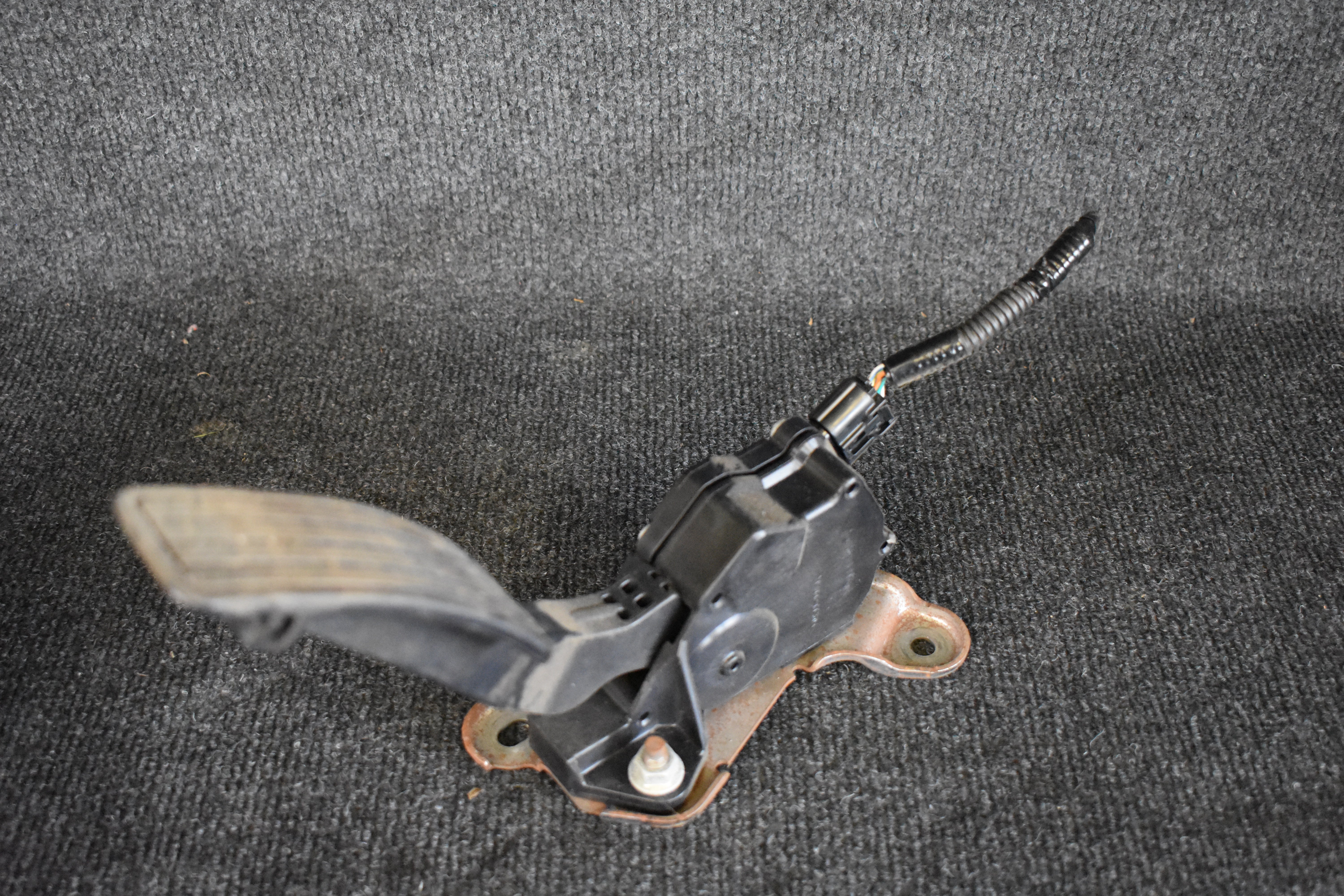 Subaru Forester 36010AG140 Gaspedal Einheit