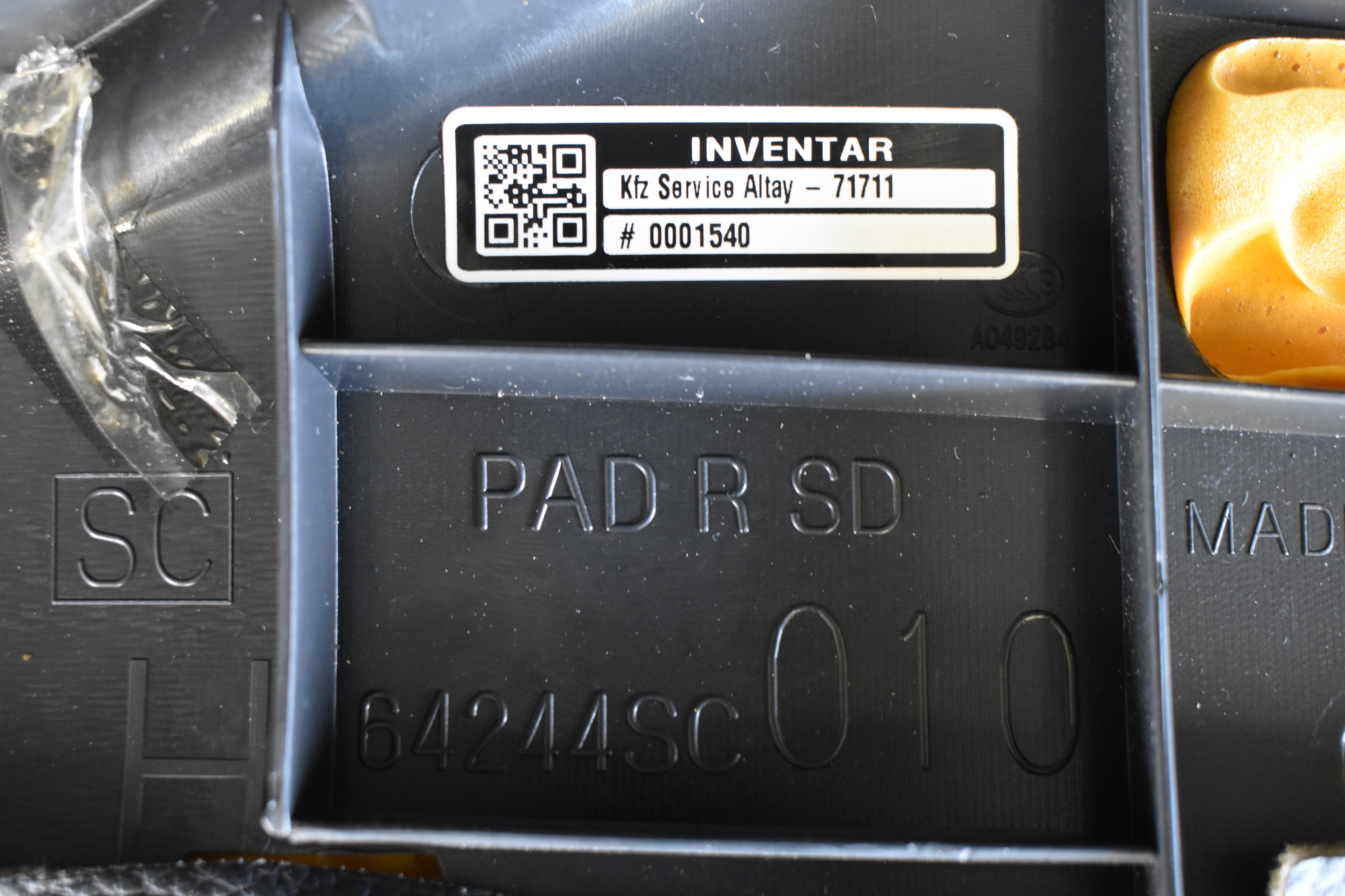 Subaru Forester 64244SC000 (RH) / 64244SC010 (LH) Seitenverkleidungen Seitenlichter