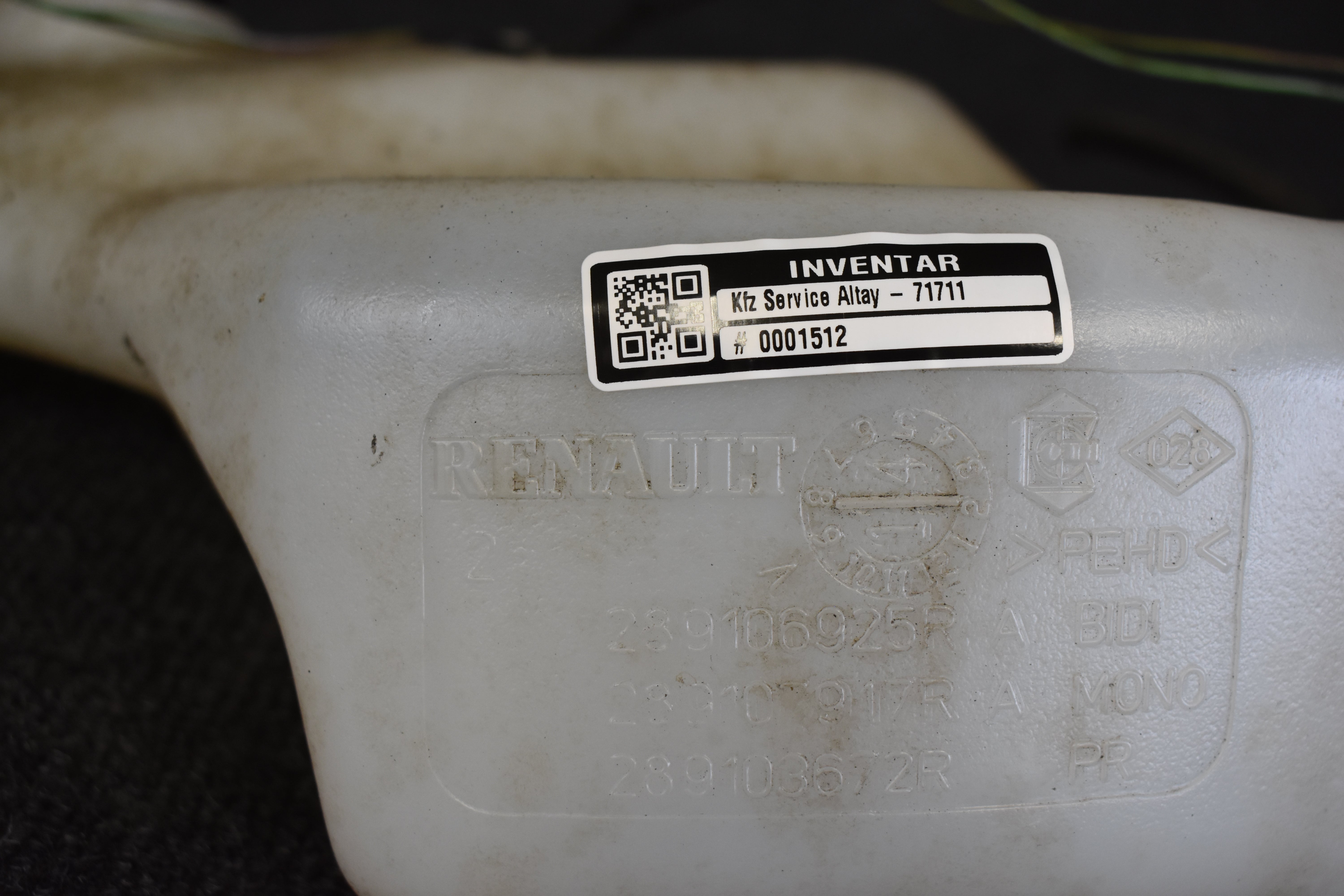 Renault 289106925R Scheibenwaschbehälter