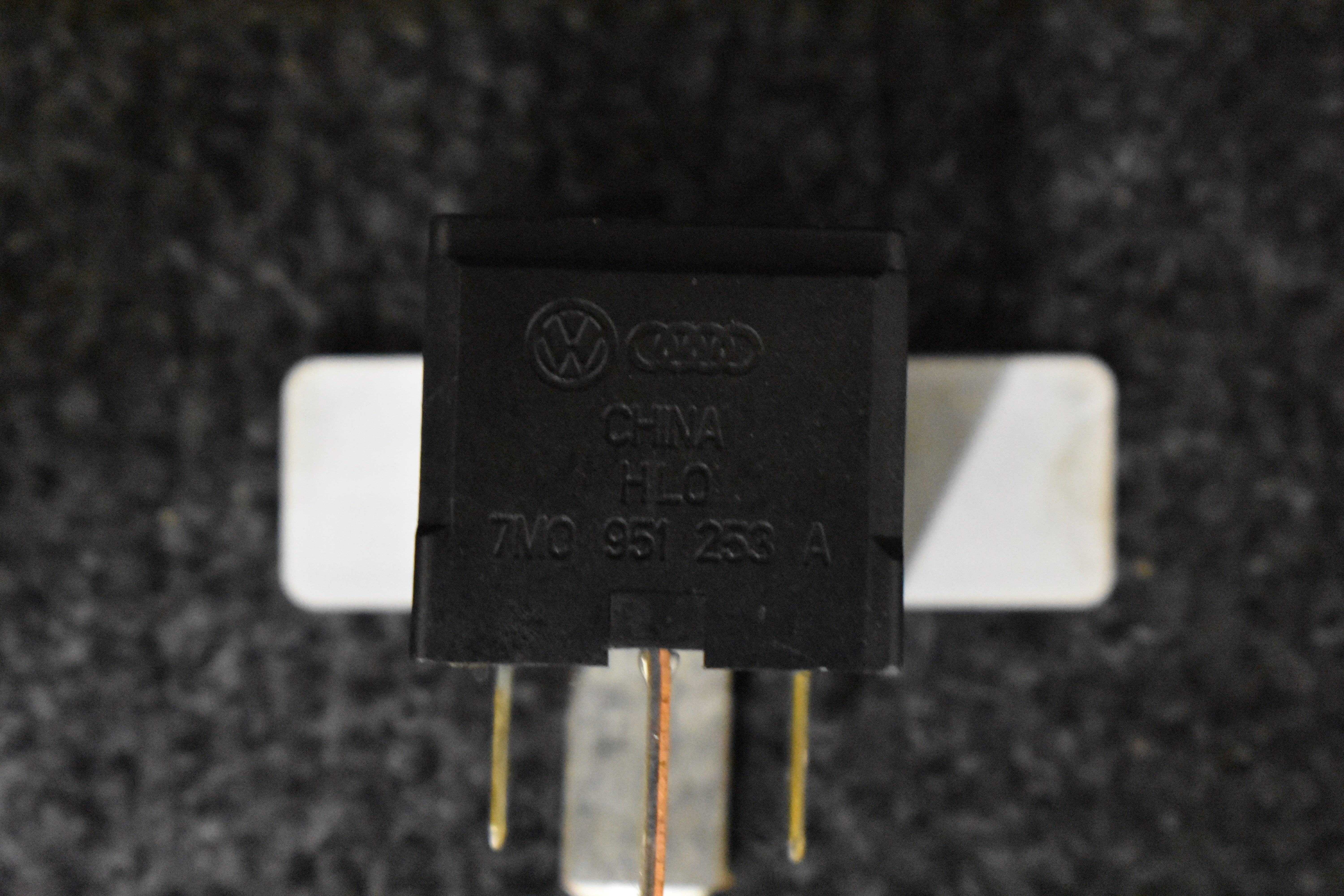 Volkswagen Polo Glühzeitsteuergerät 7M0951253A