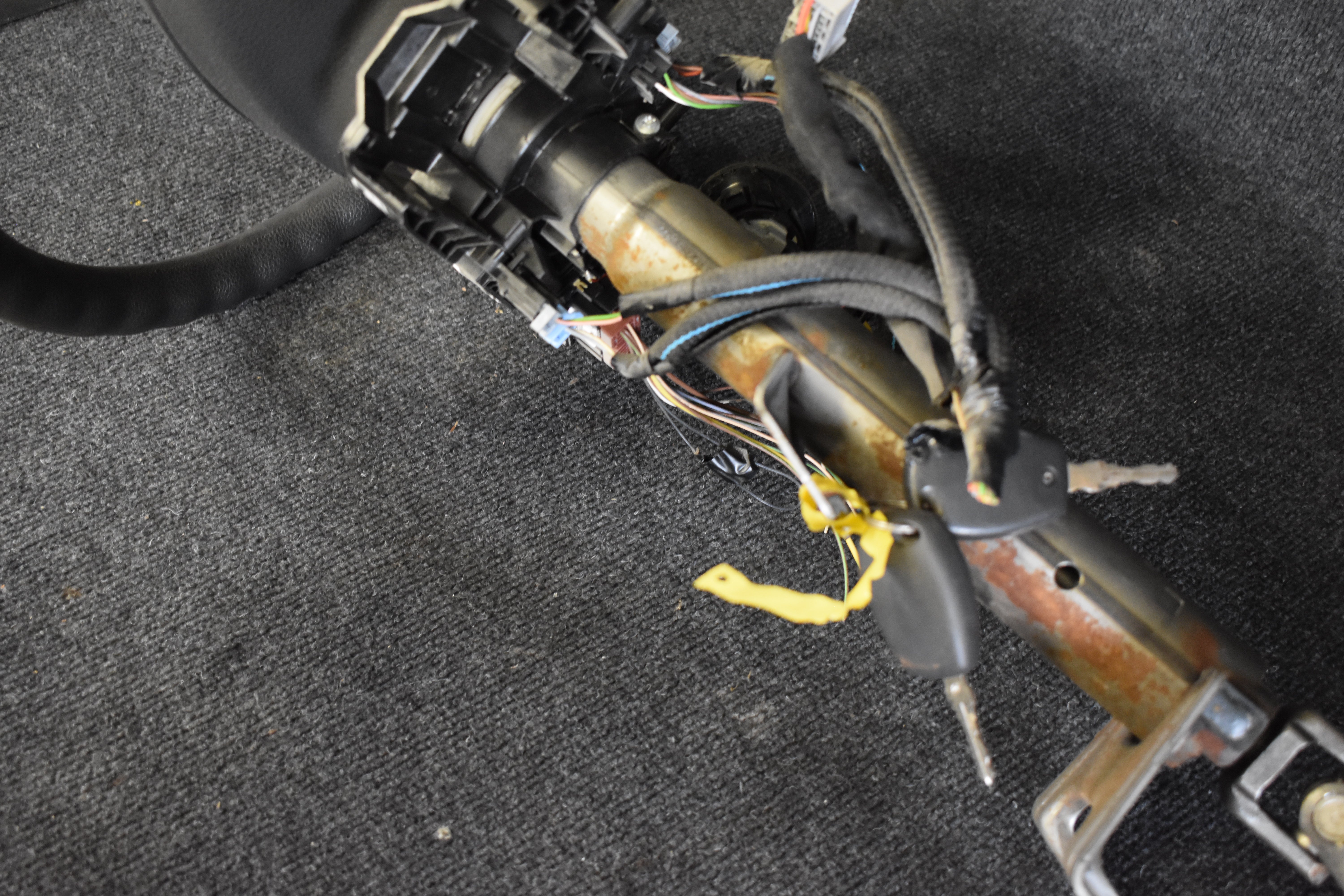 Renault 681727472R / 285916556R / 681727472R Lenksäule Komplet