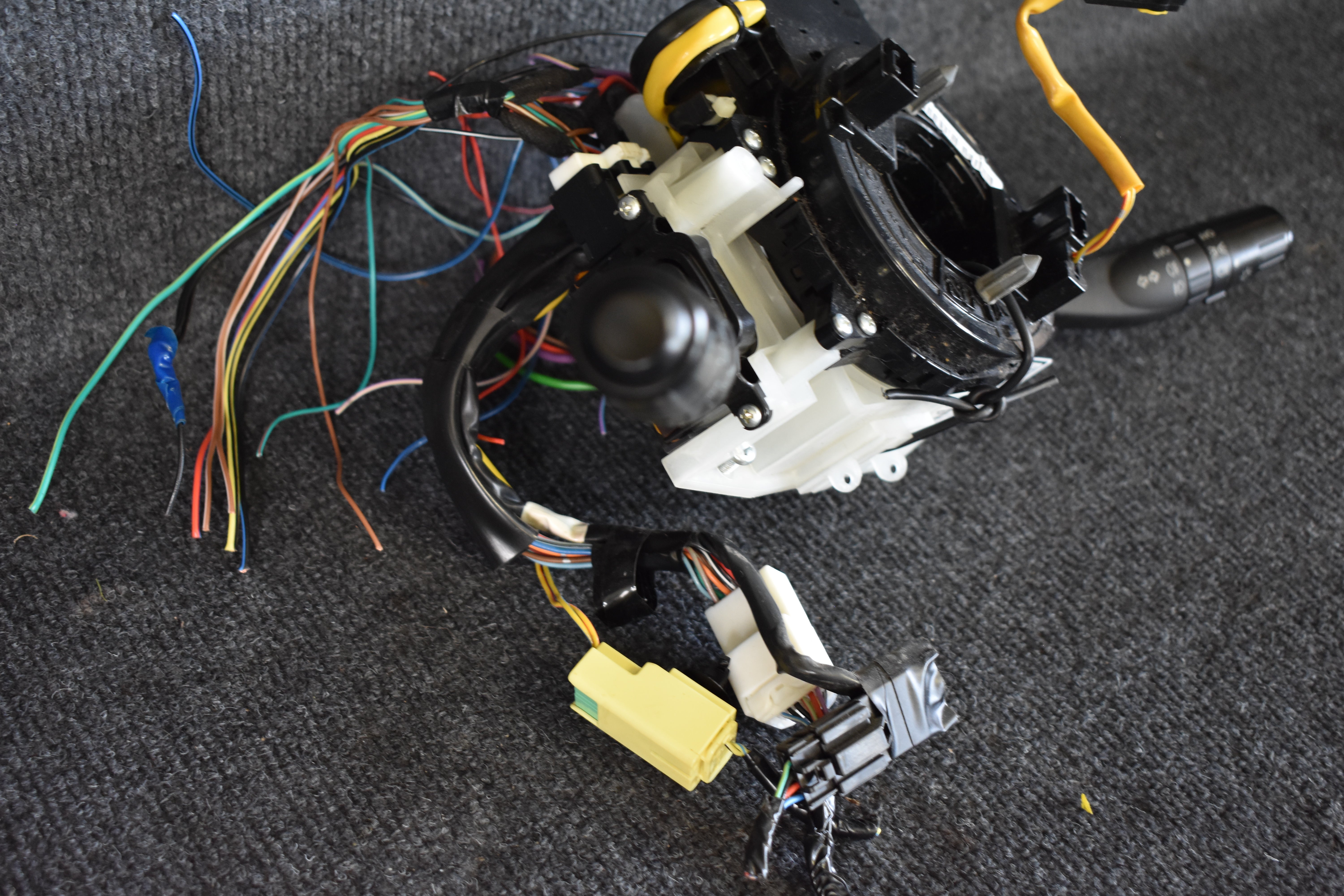 Subaru 83111FG48 Lenkstockschalter