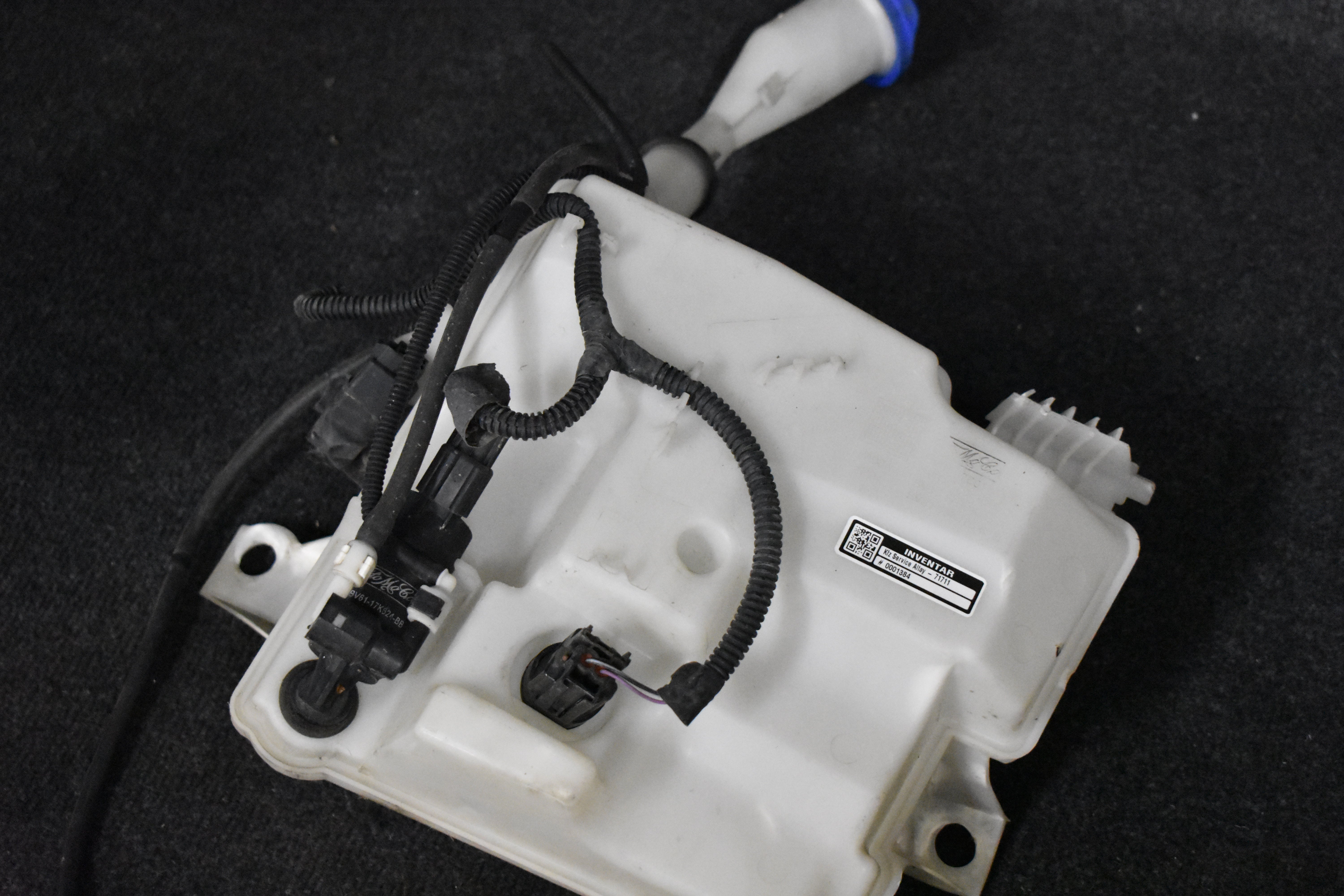 Ford Focus MK3 1.5TDCI  Wischwasserbehälter BV61-17B613-C A