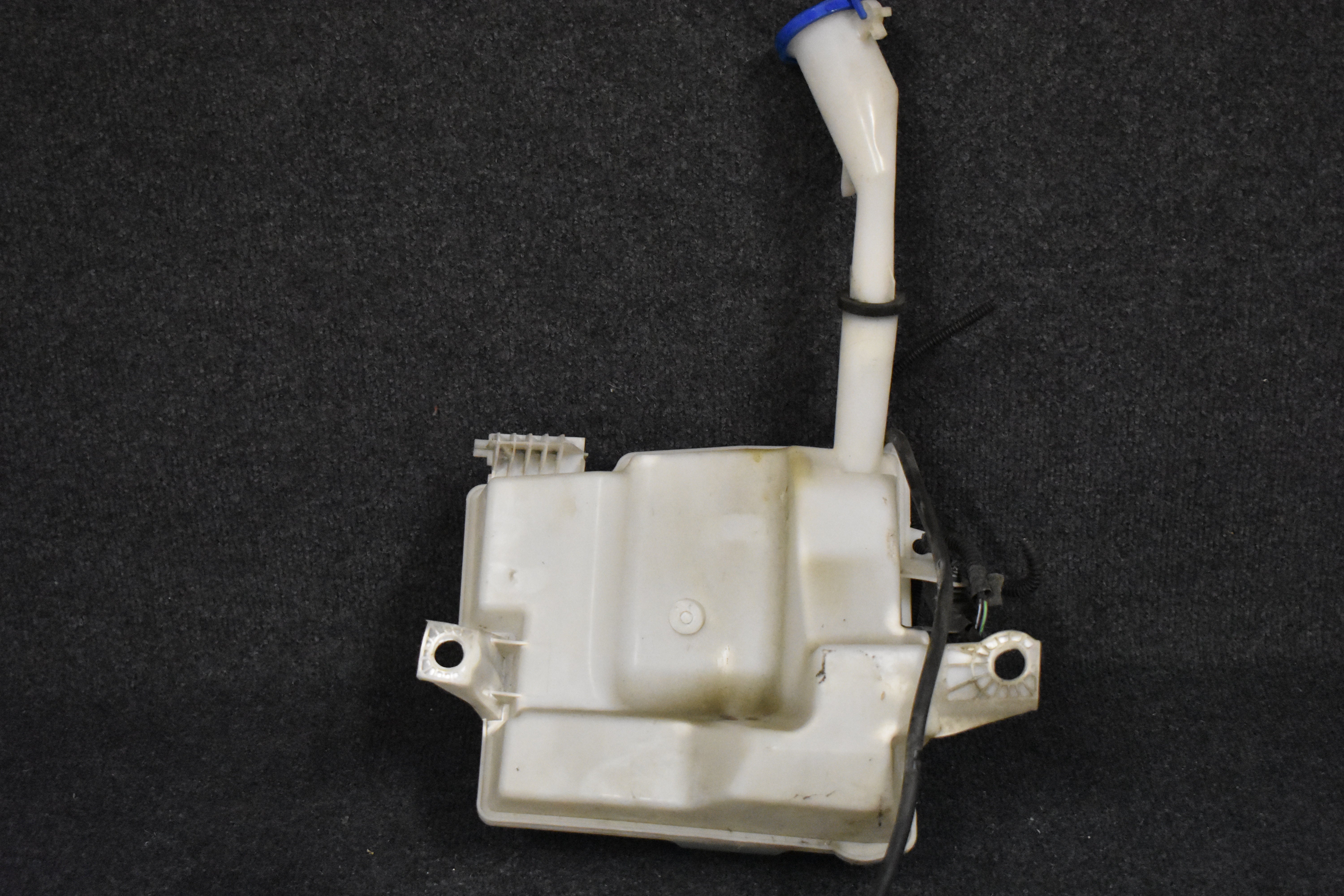 Ford Focus MK3 1.5TDCI  Wischwasserbehälter BV61-17B613-C A