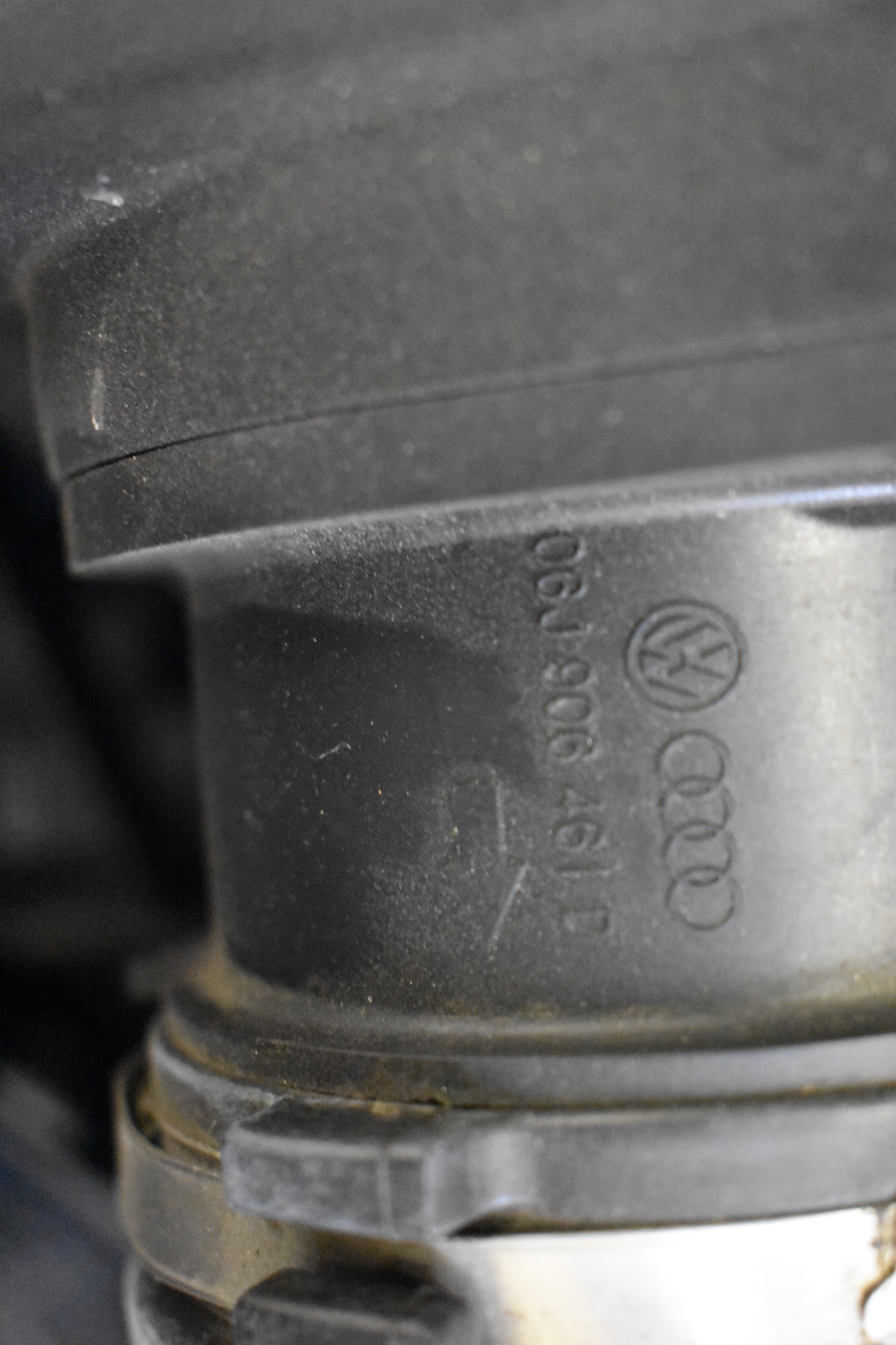 Audi A4 B8 Luftfilterkasten Luftfiltergehäuse