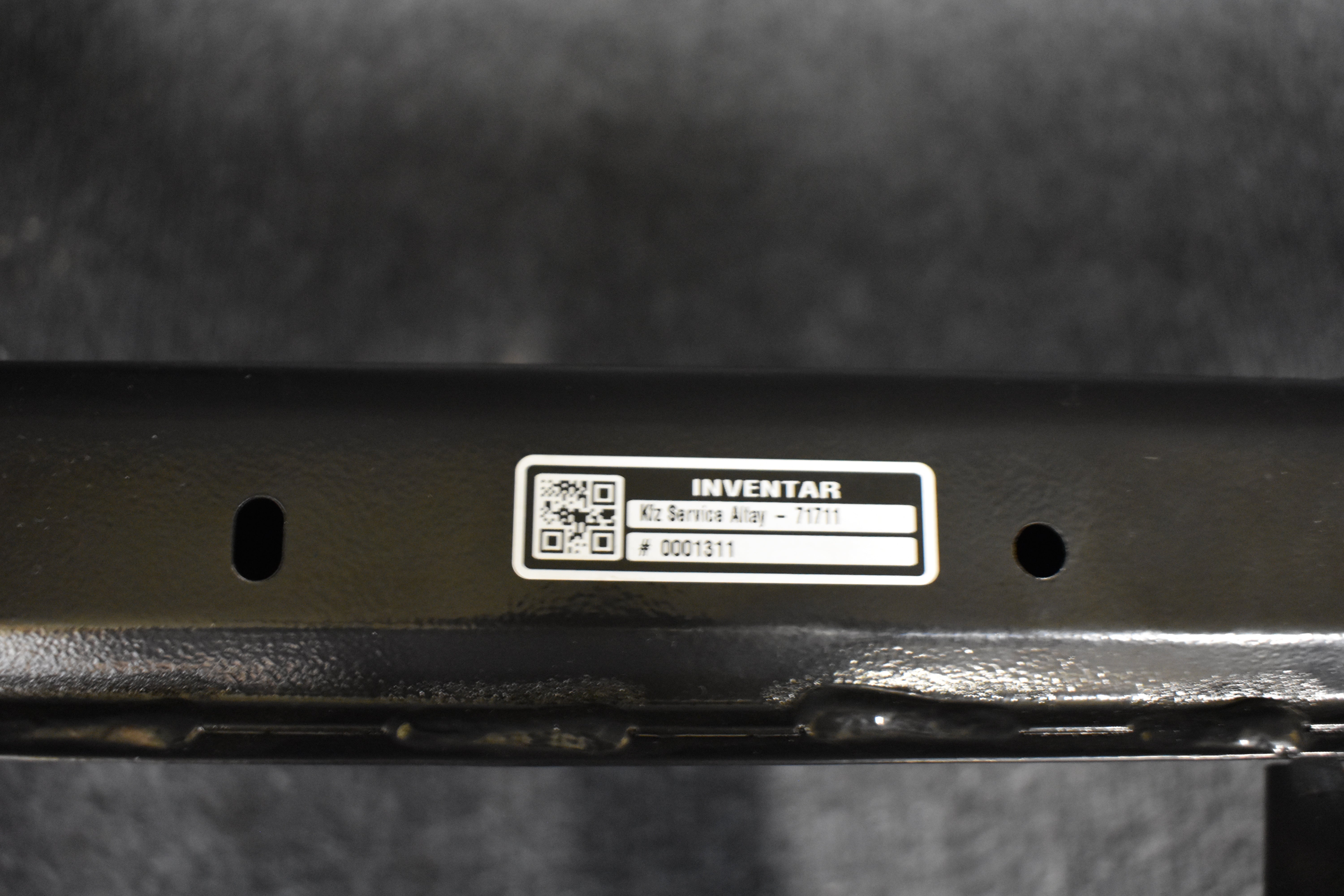 Audi A4 8K A5 8T Querträger Schalttafel  Halter Träger Armaturenbrett