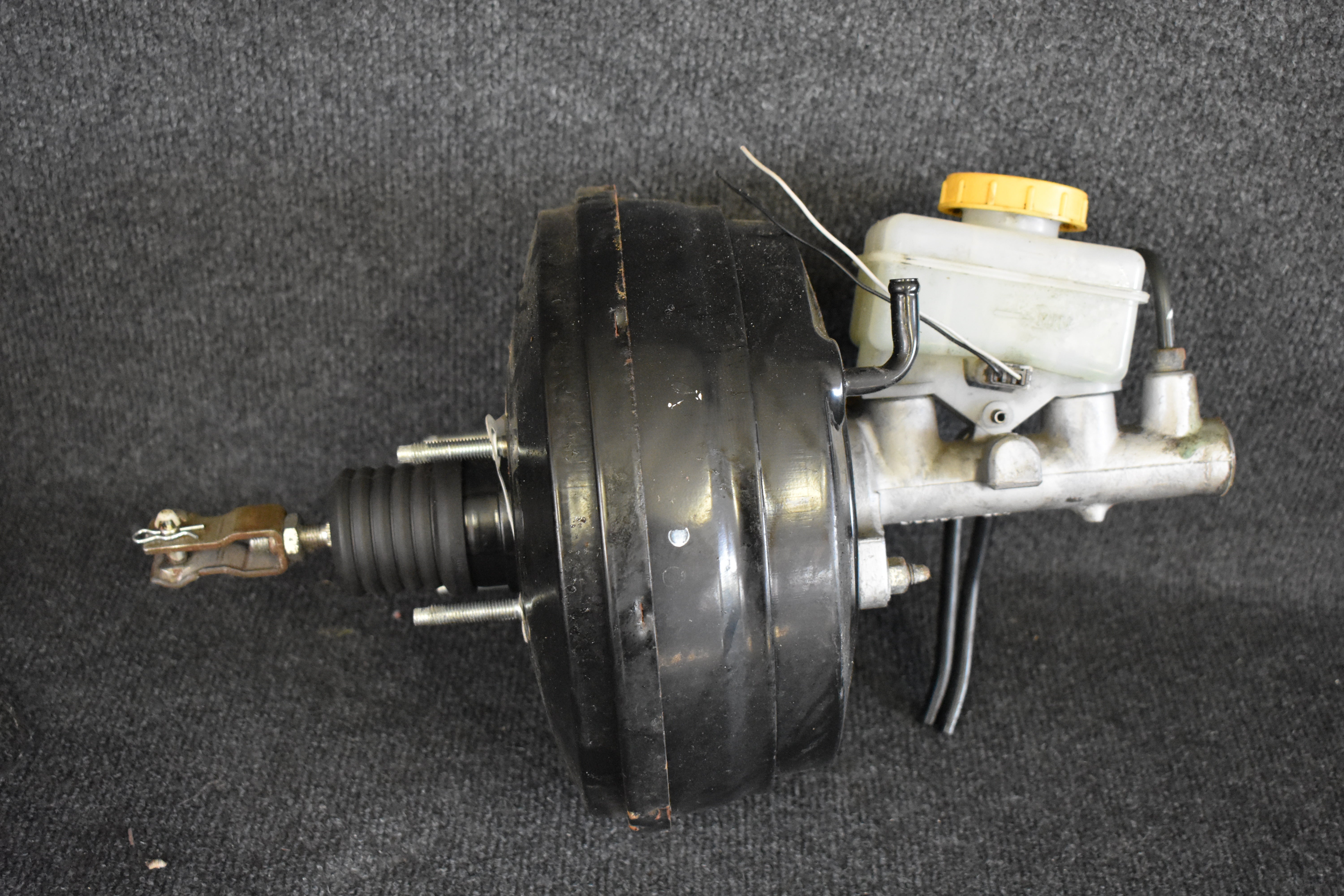 Subaru Forester DYG G215T Bremskraftverstärker