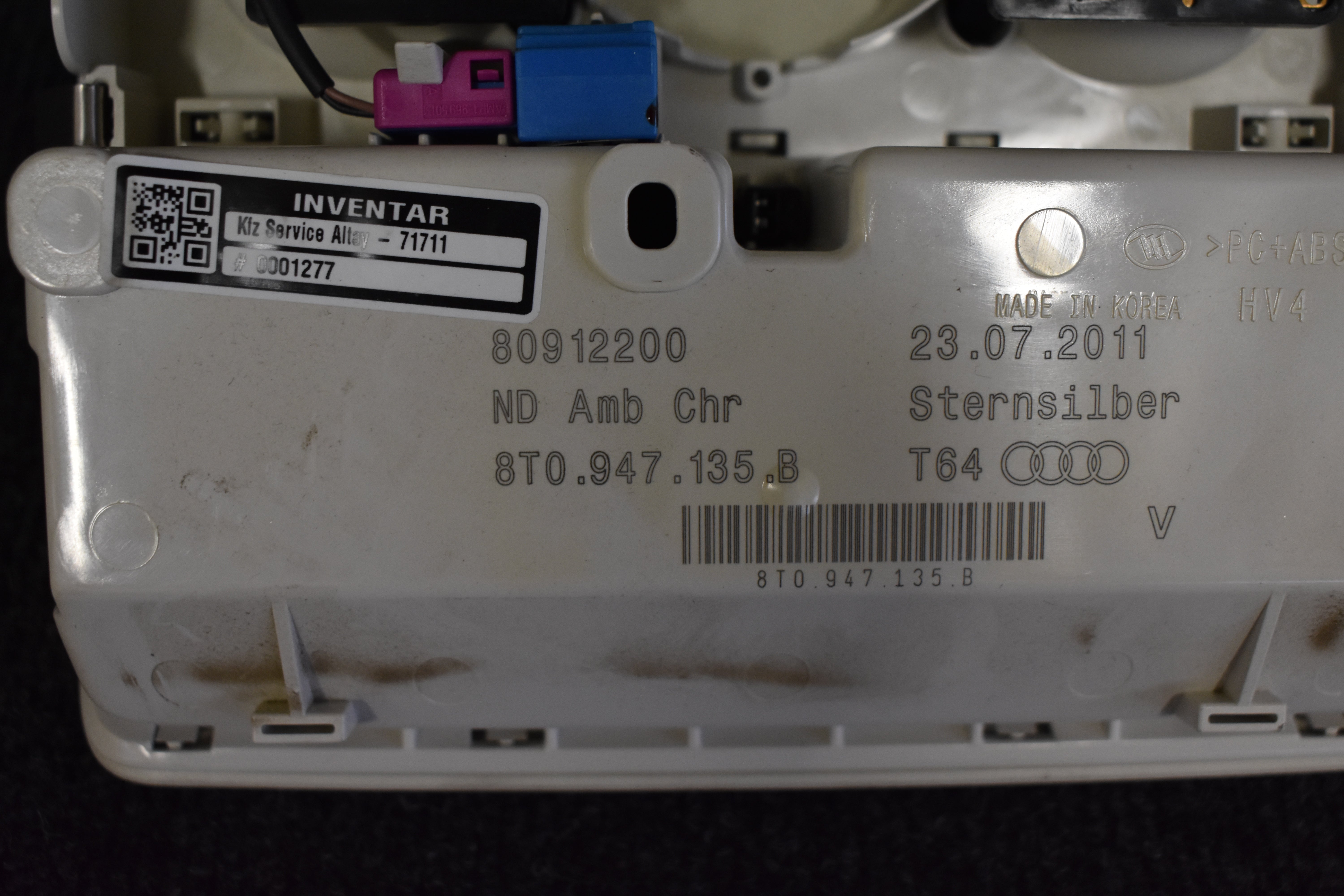 Audi A4 B8 A5 I 8t Innenraumbeleuchtung 8T0947135BF Original