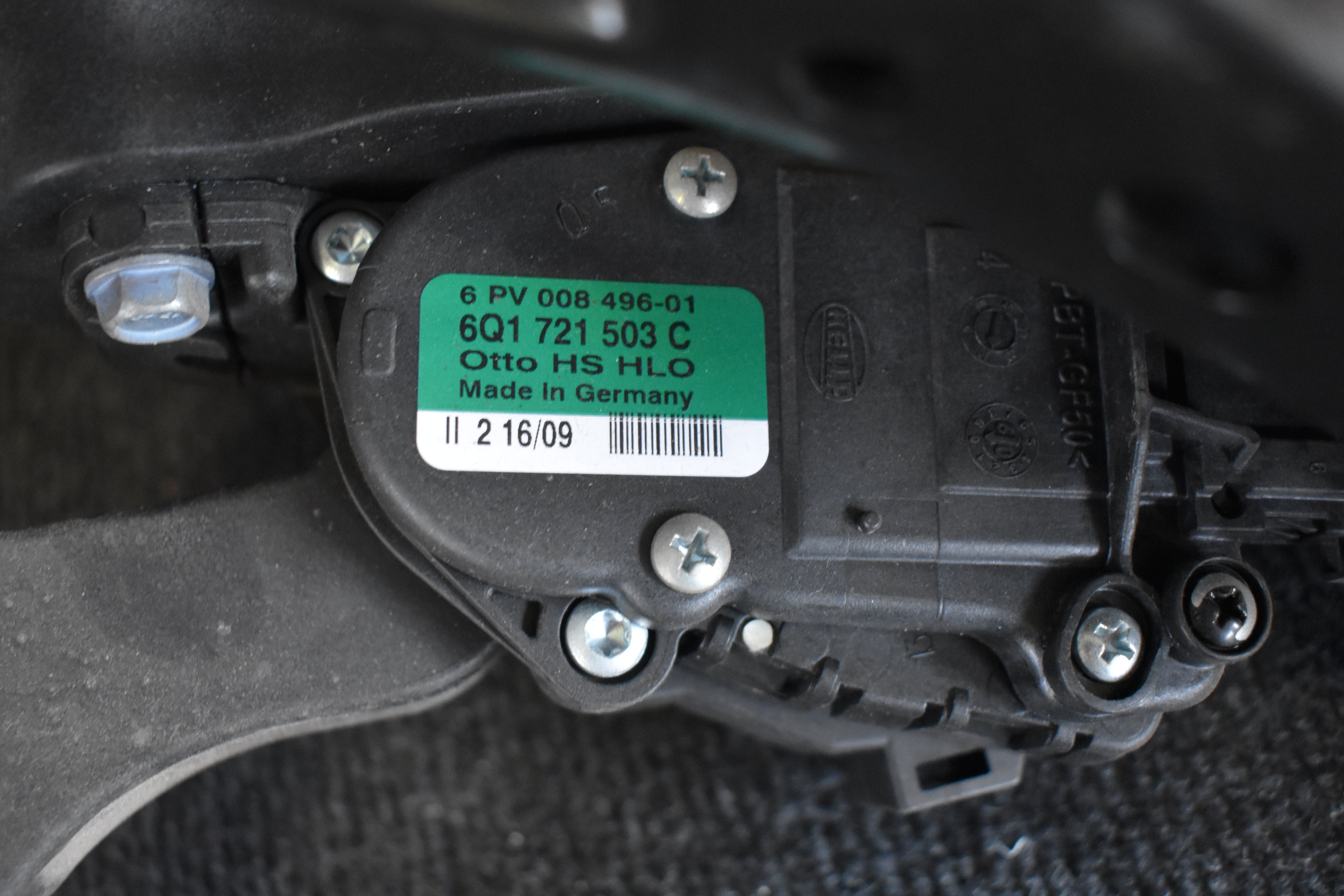 Volkswagen Polo Gaspedal / Bremspedal Fußhebel werk 6Q1721503C / 6R1721058