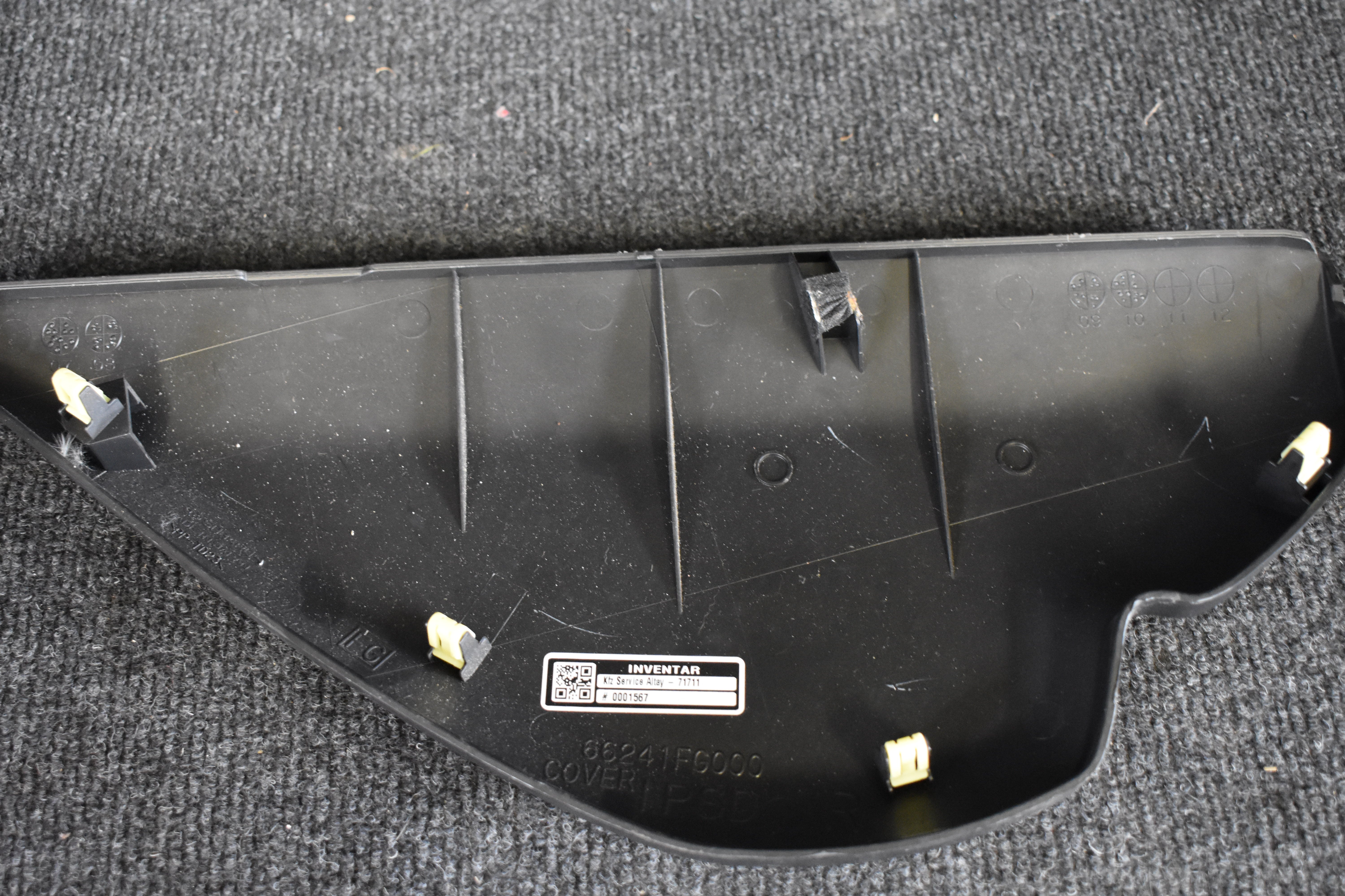 Subaru Forester 66241FG000 Schweller Leisten