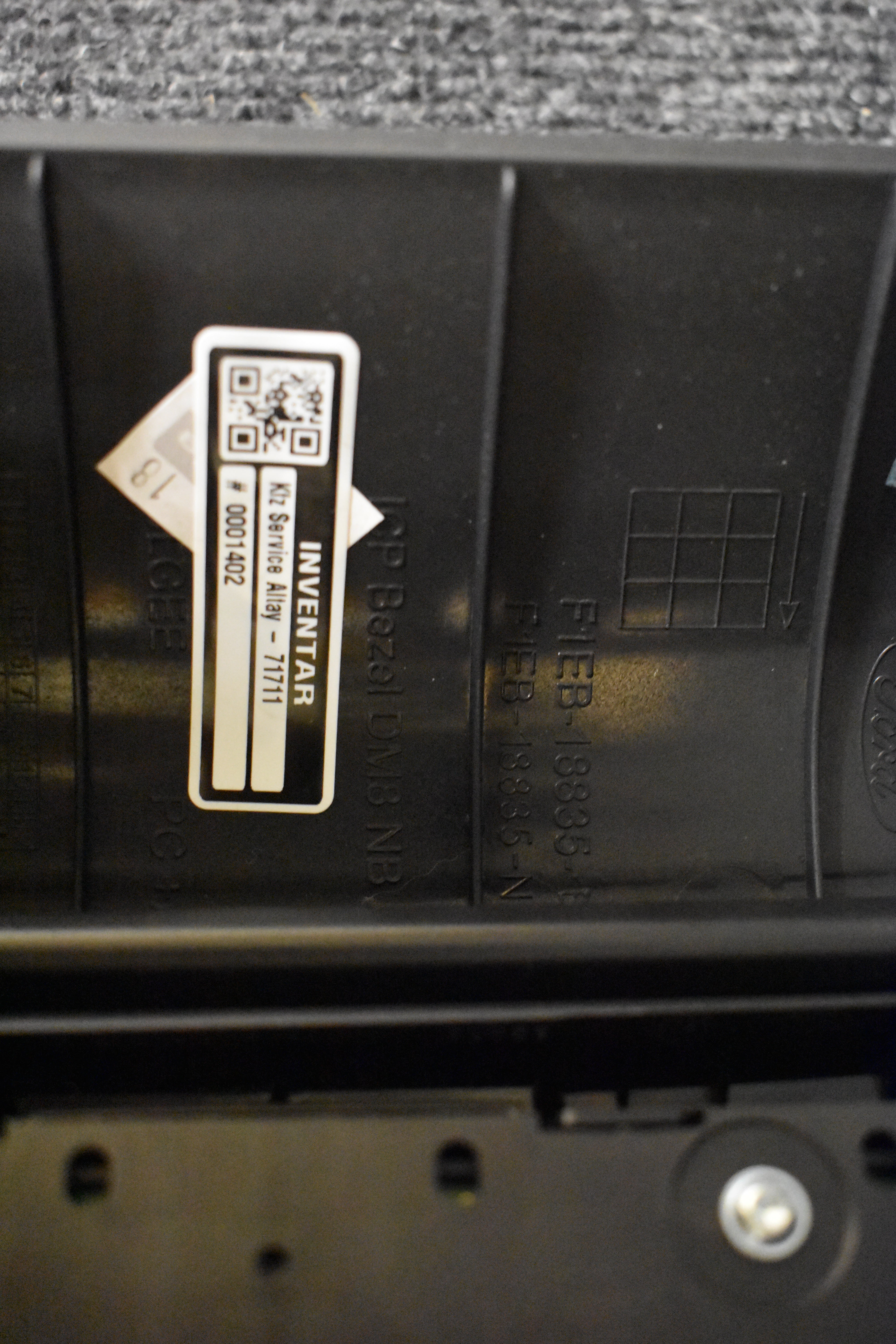 Ford Focus Autoradio Rahmen Radioblende F1EB-18835