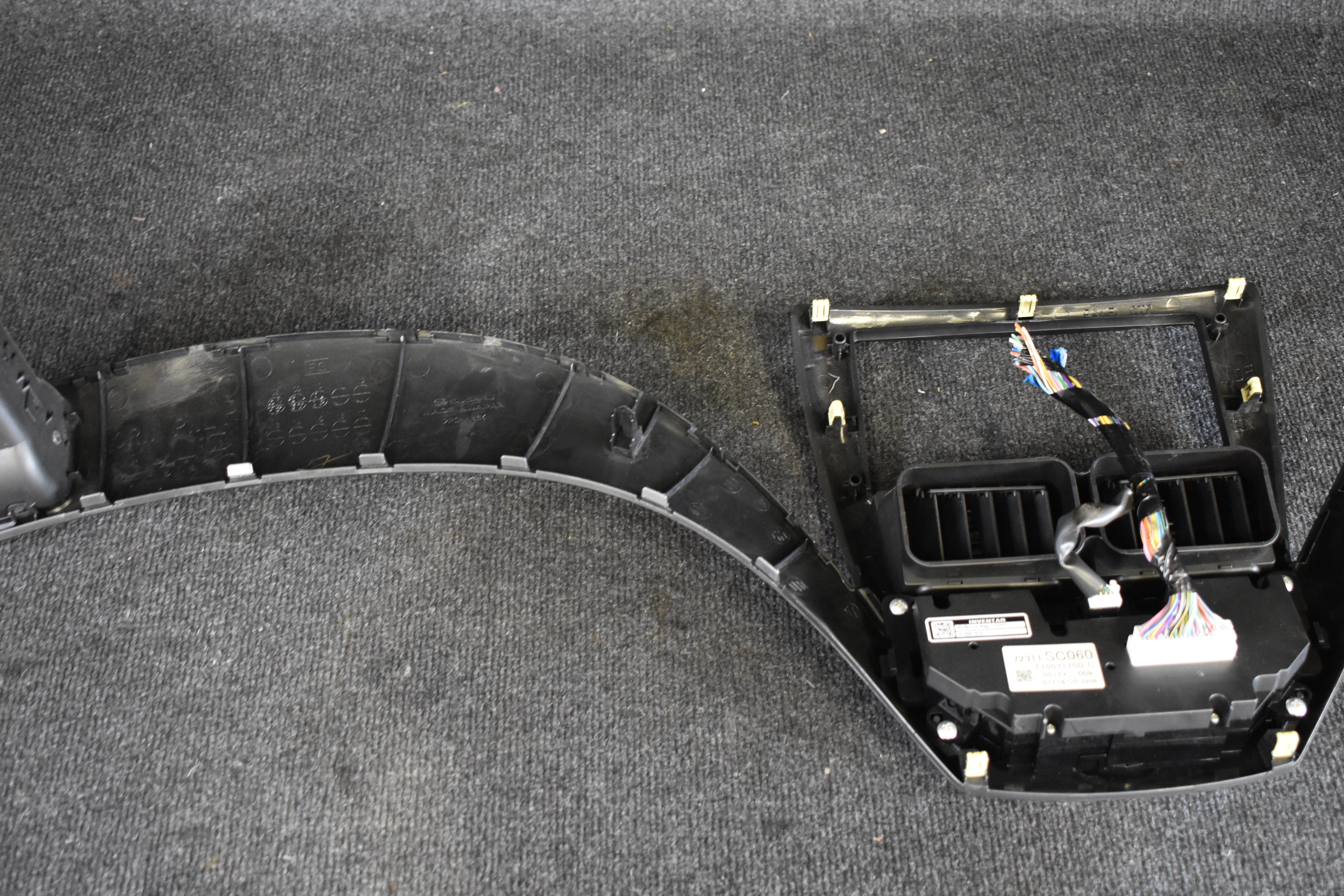 Subaru Forester 72311SC060 Heizung Bedienfeld / 66110FG020 Kühlergrilllüfter