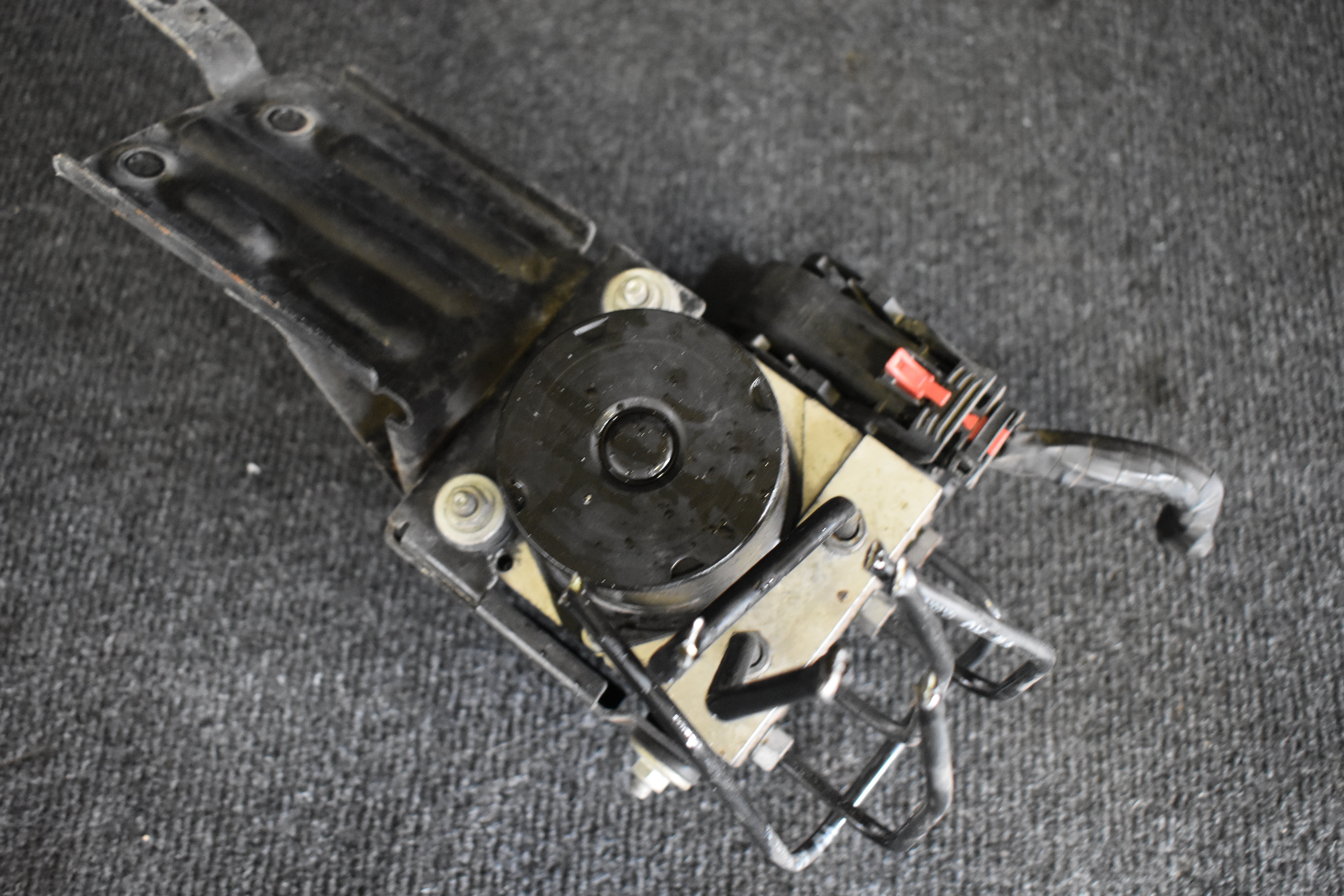 Volkswagen Polo ABS Steuergerät 6R0907379R