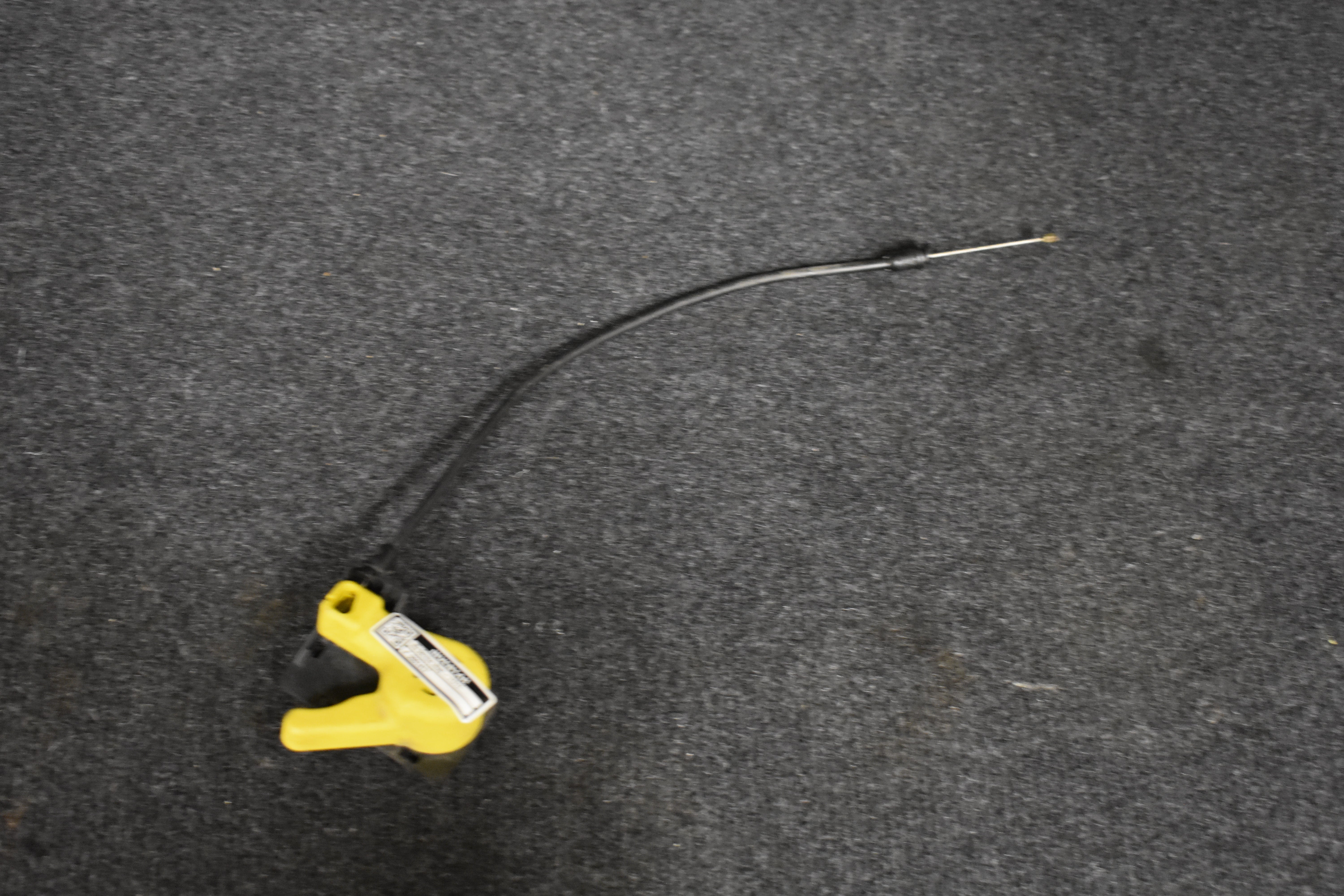 Ford Focus Motorhaubenentriegelungsgriff BM51-16A770