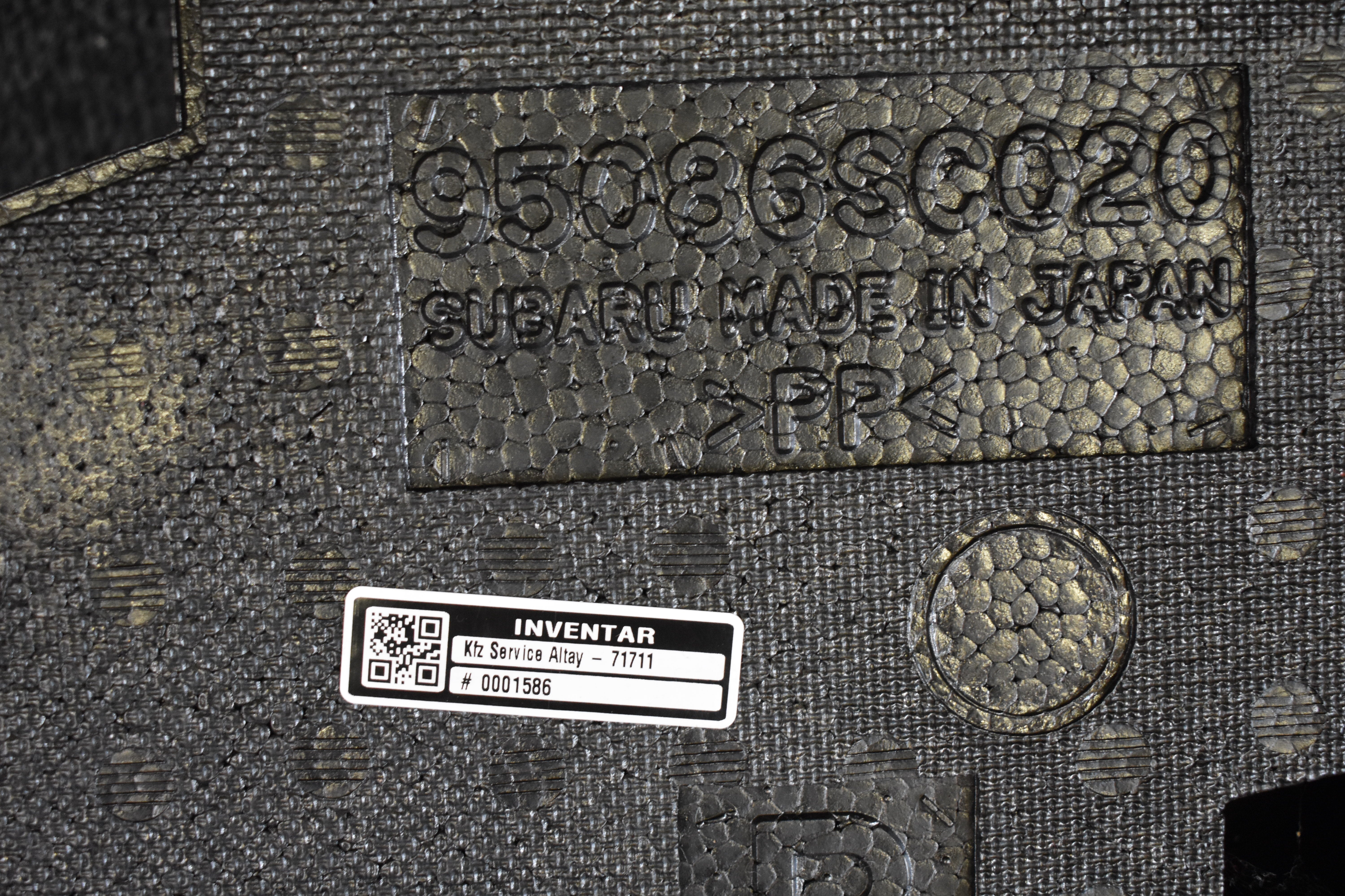 Subaru Forester 95086SC020 Halterung für Reserveradabdeckung