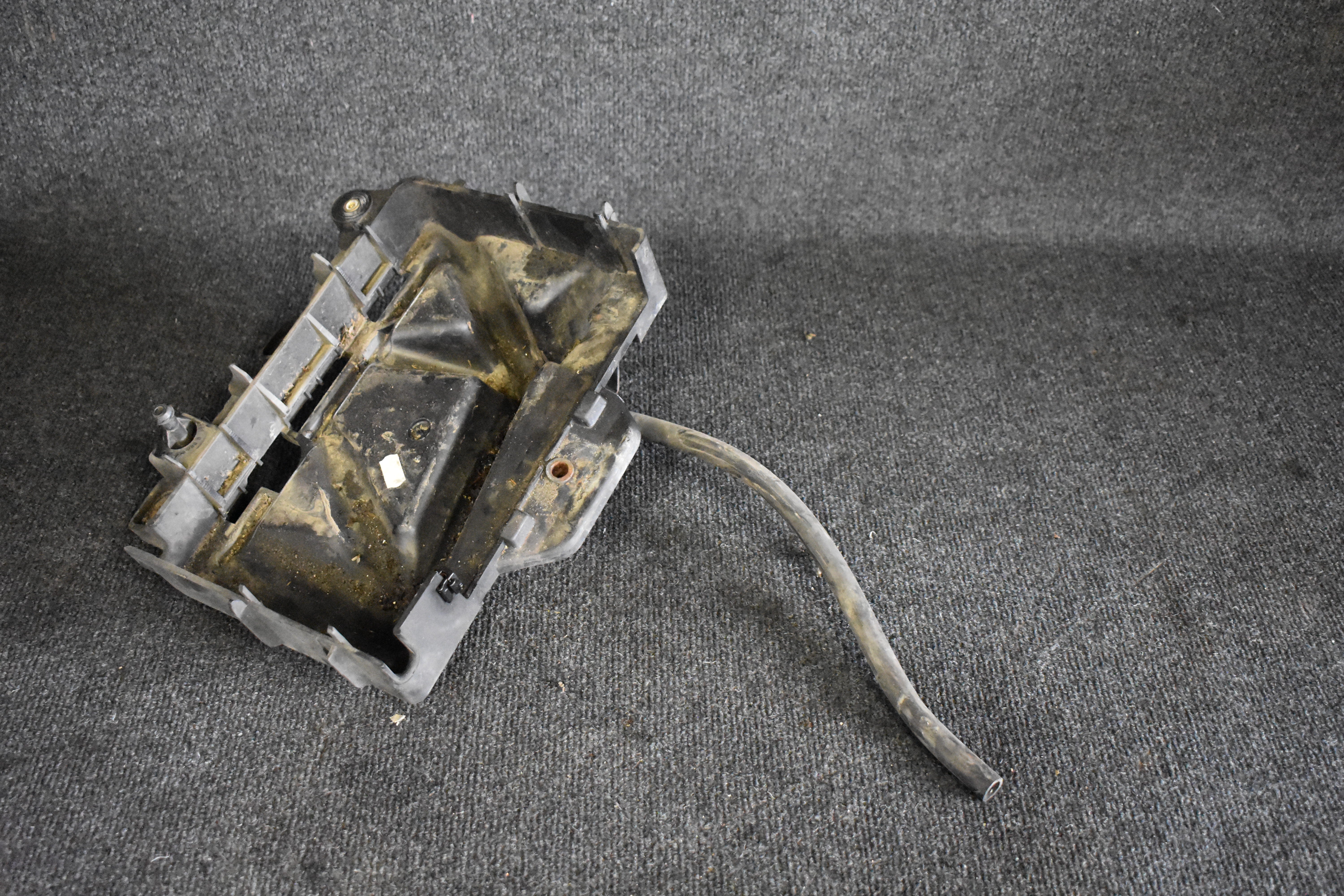 Volkswagen Polo Batterieaufnahme 6Q0915331