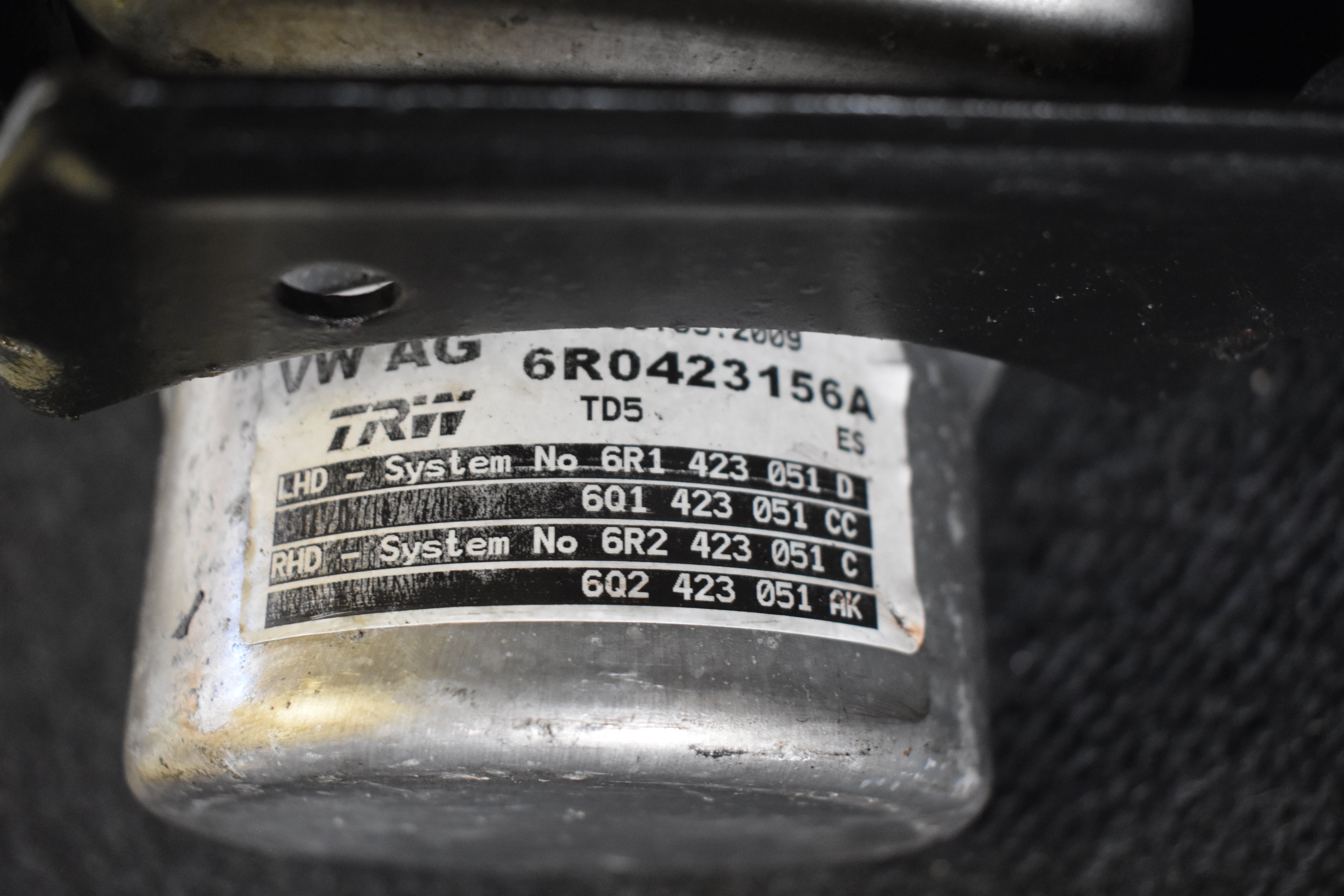 Volkswagen Polo SERVOPUMPE / Lüftersteuergerät 6R1423051D / 1J0919506M