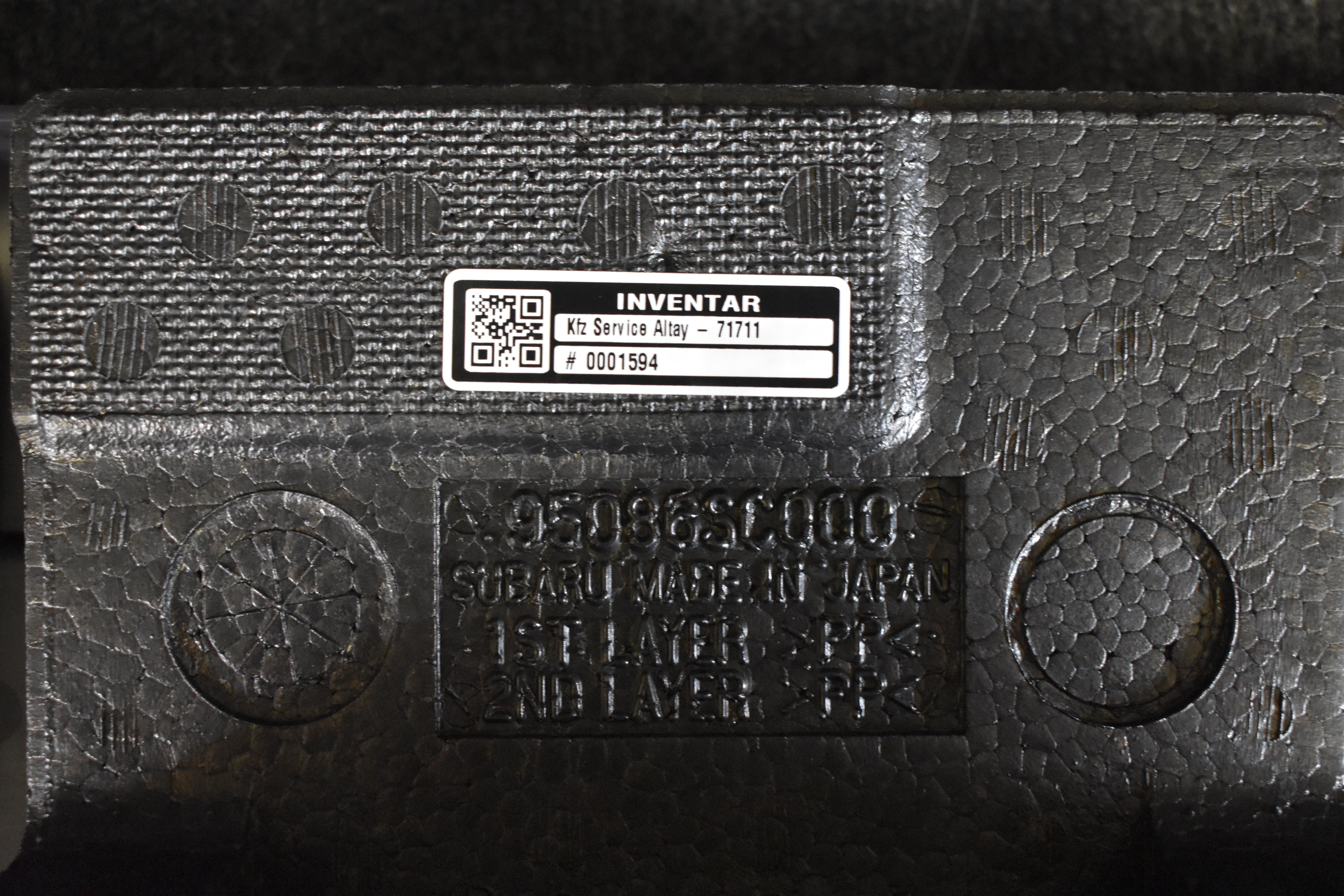 Subaru Forester 95086SC000 Halterung für Stau Fach im Kofferraumboden