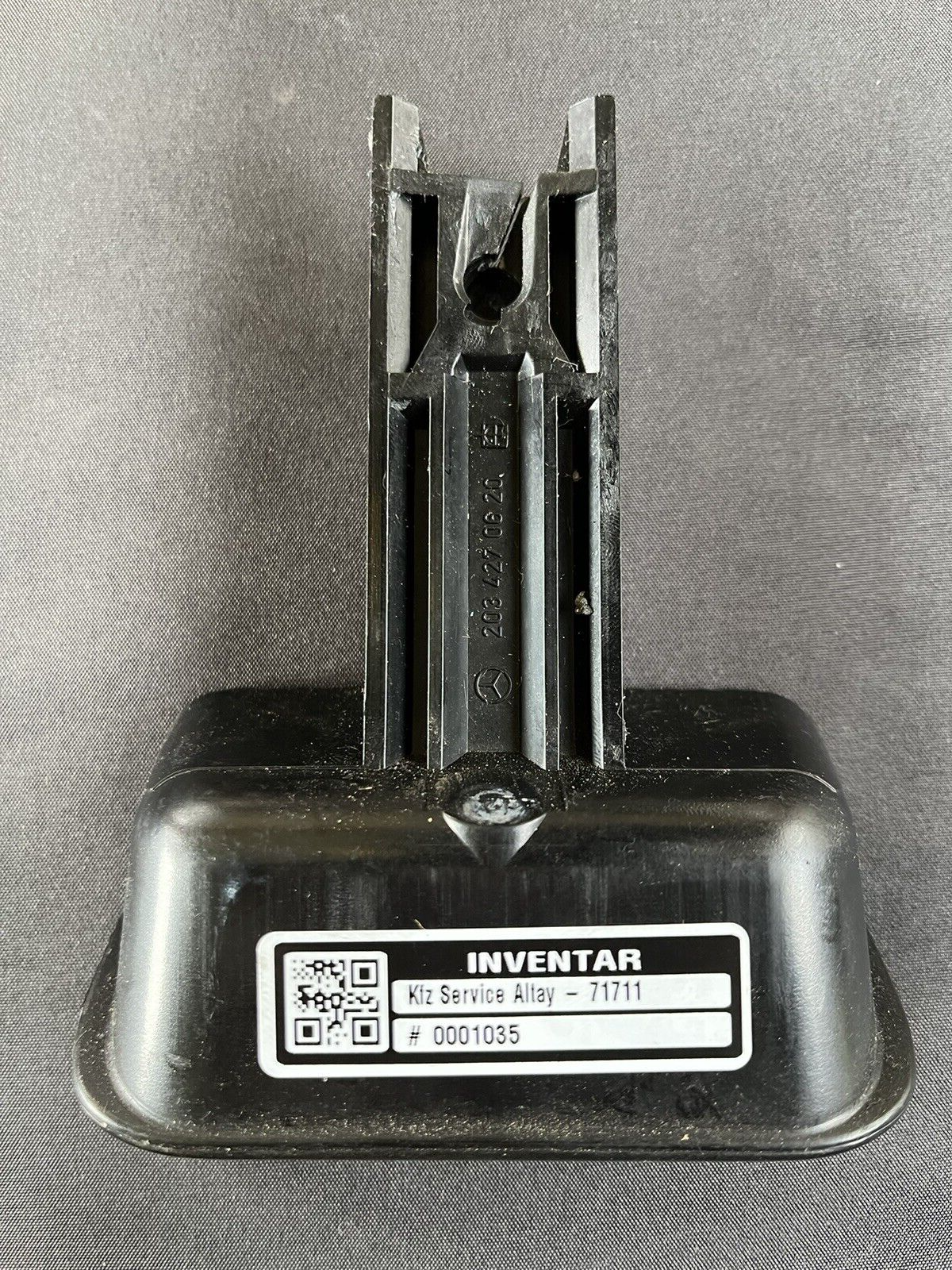 Mercedes Benz W203 C-Klasse Handbremshebel Hebel Handbremse A2034270620